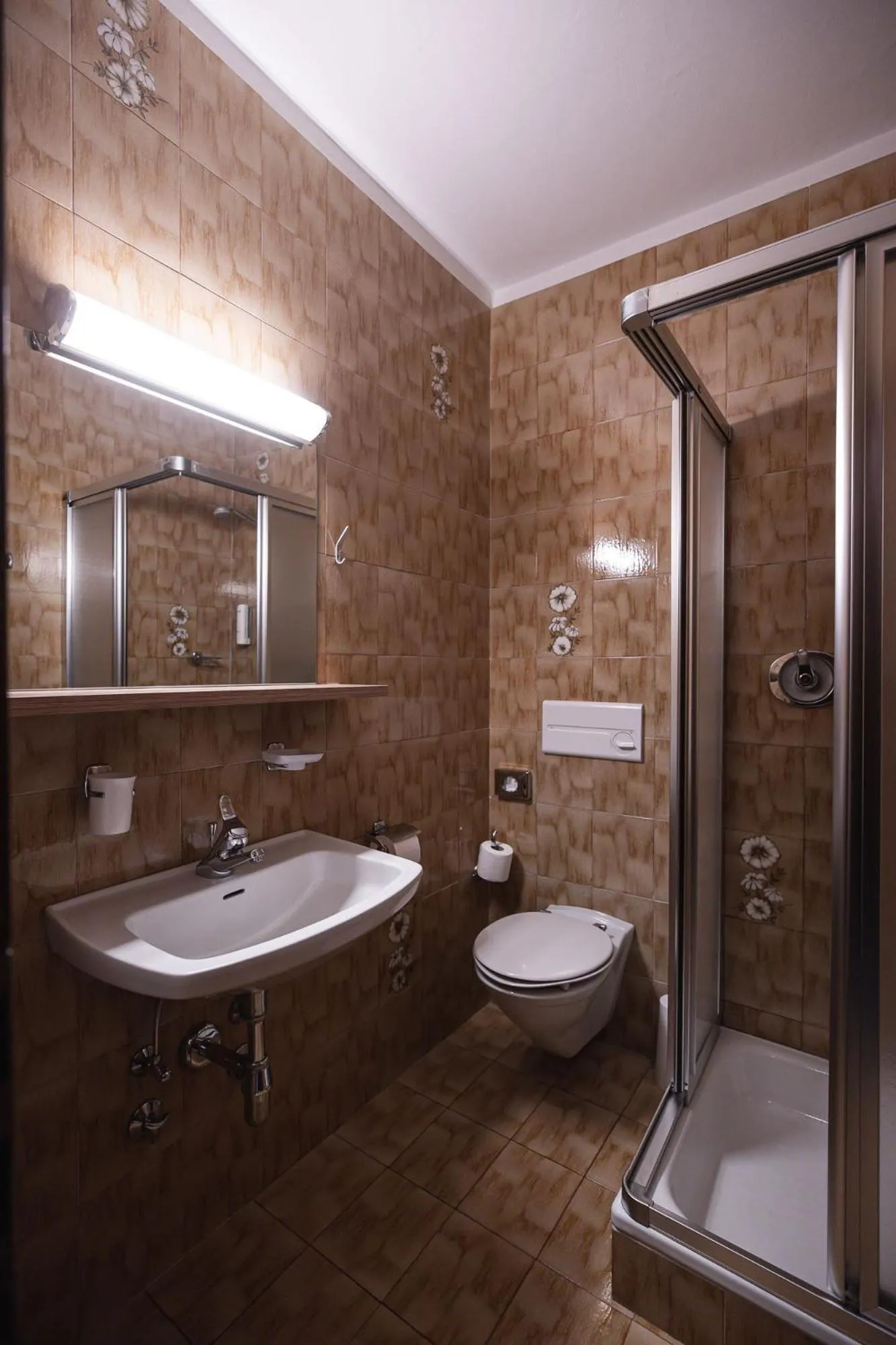 Shower in Hotel Mühlwald