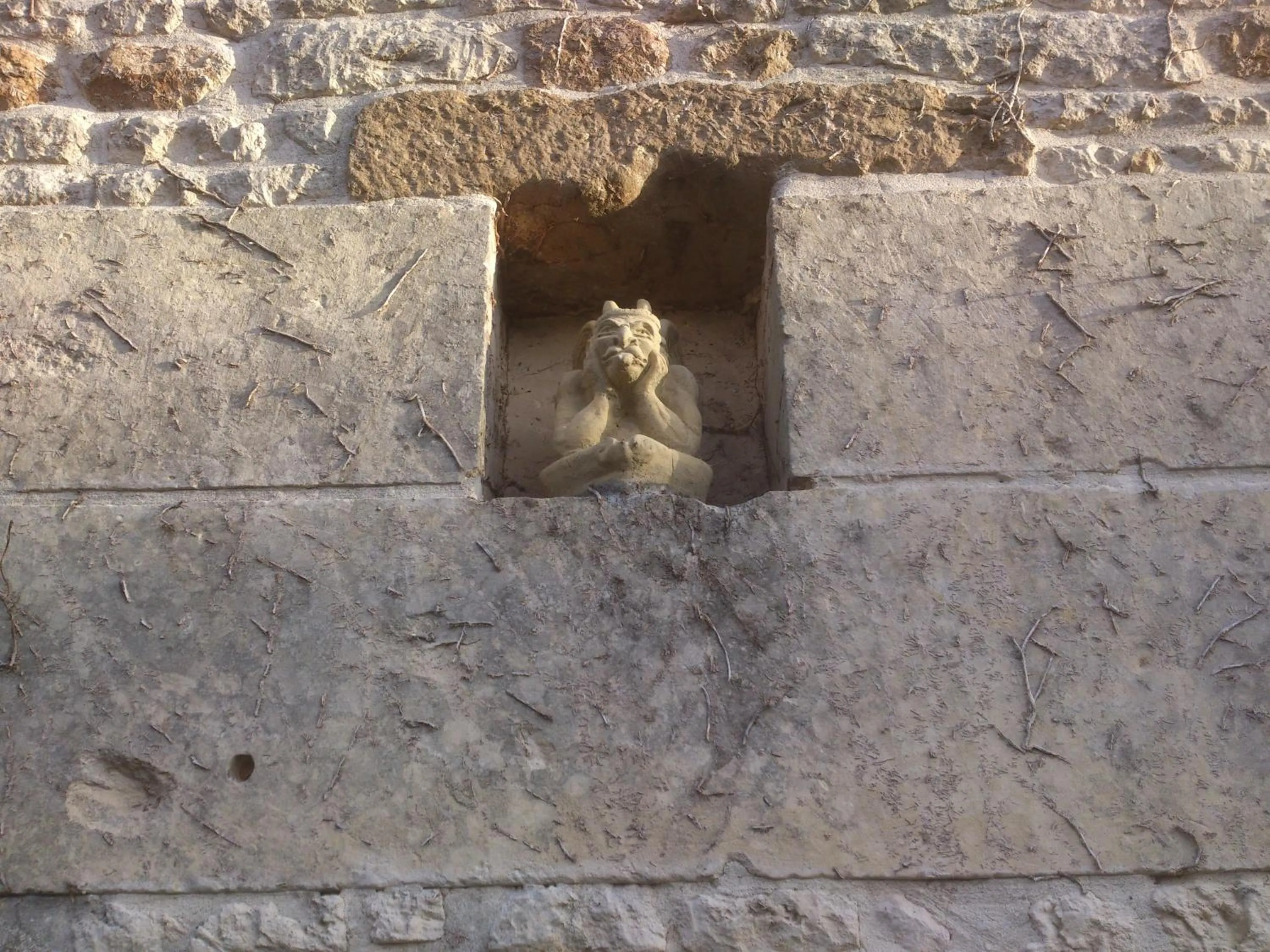 Decorative detail in La Mare aux 3 Diables