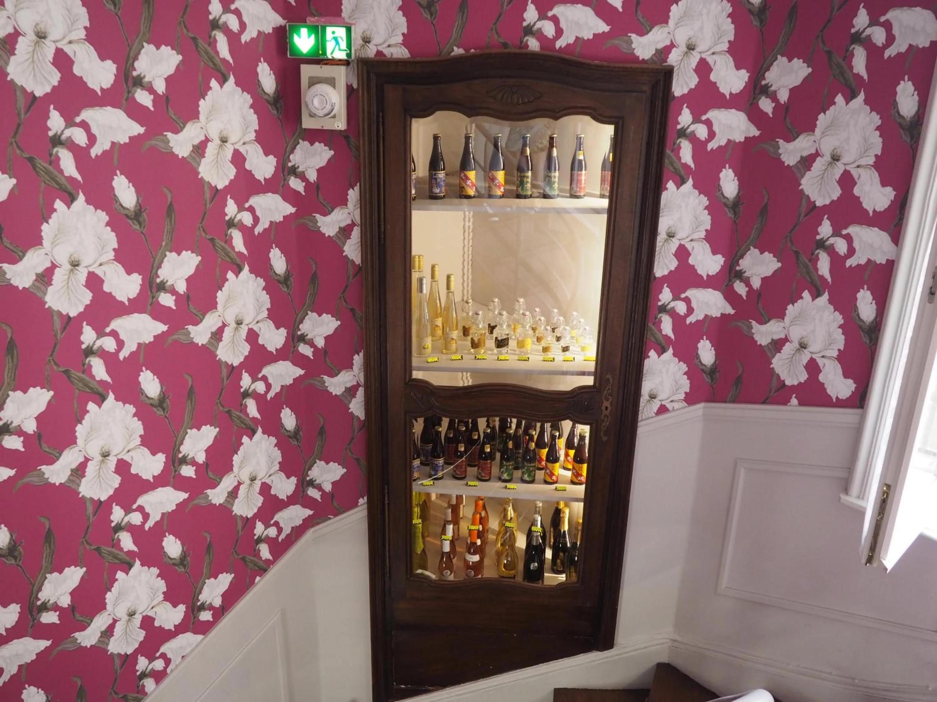 On-site shops in Hôtel La Villa Lorraine