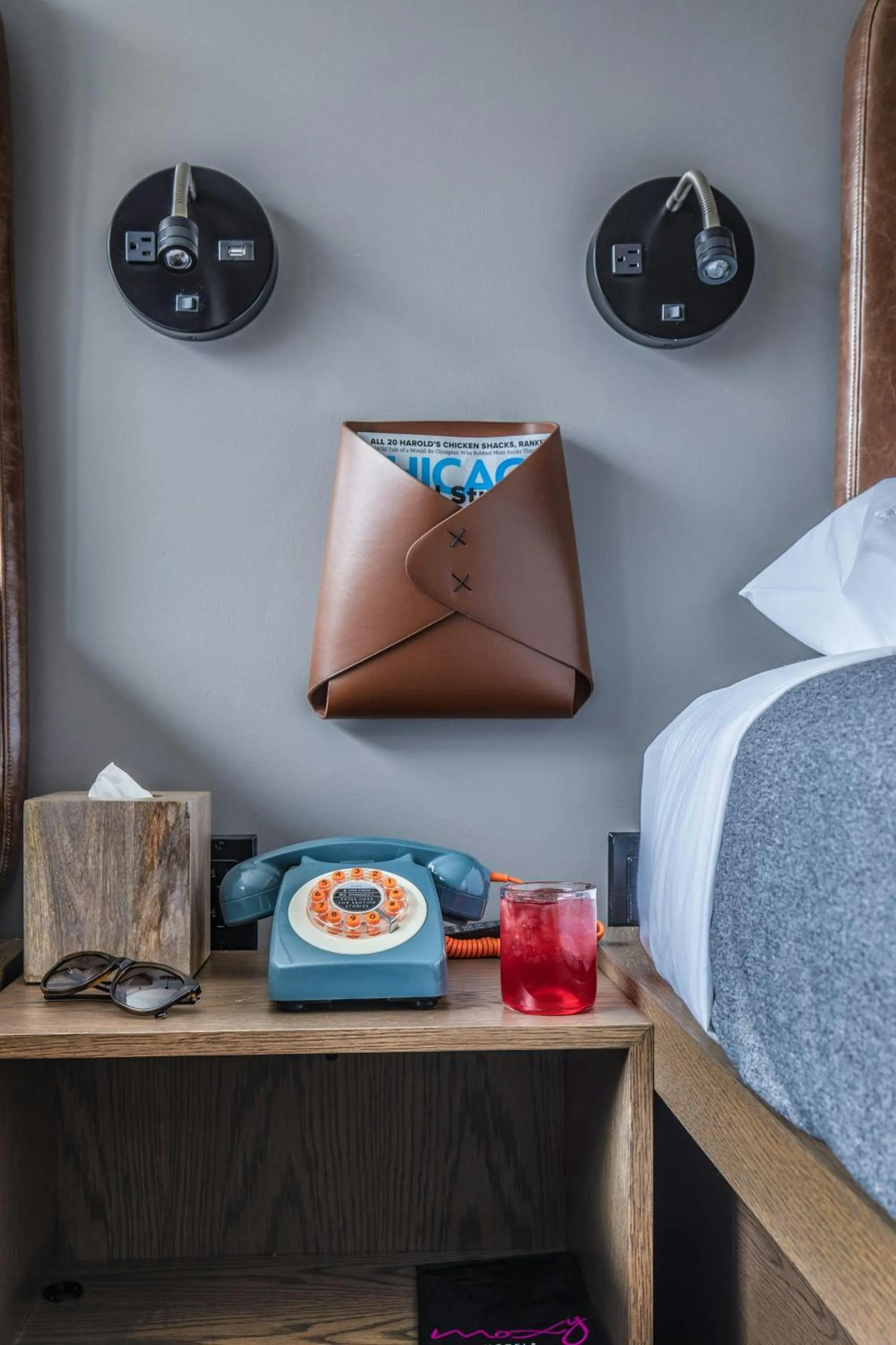 Photo of the whole room, Bed in Moxy Chicago Downtown