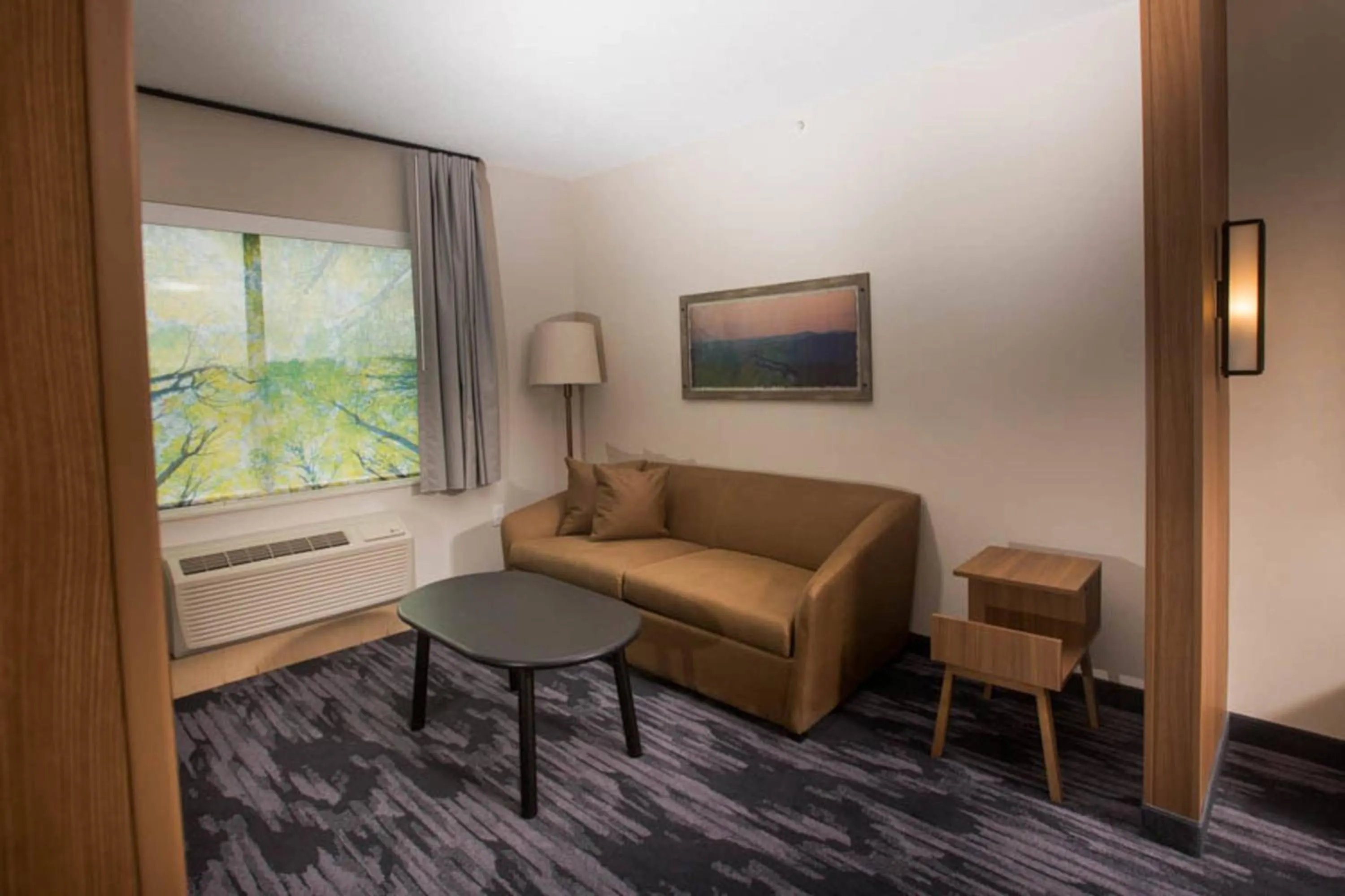 Living room in Fairfield Inn & Suites by Marriott Philadelphia Broomall/Newtown Square