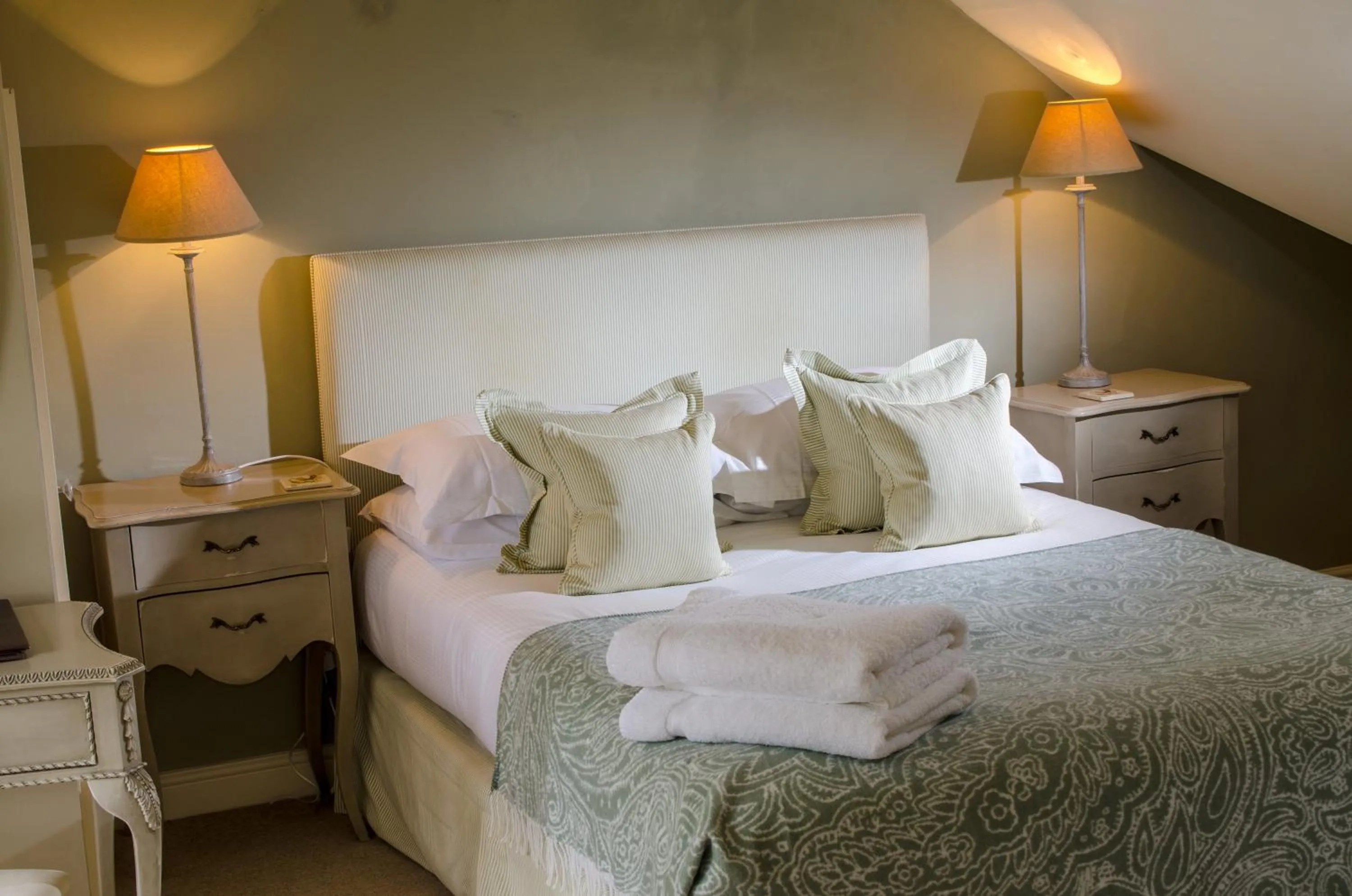 Bed in Eltermere Inn