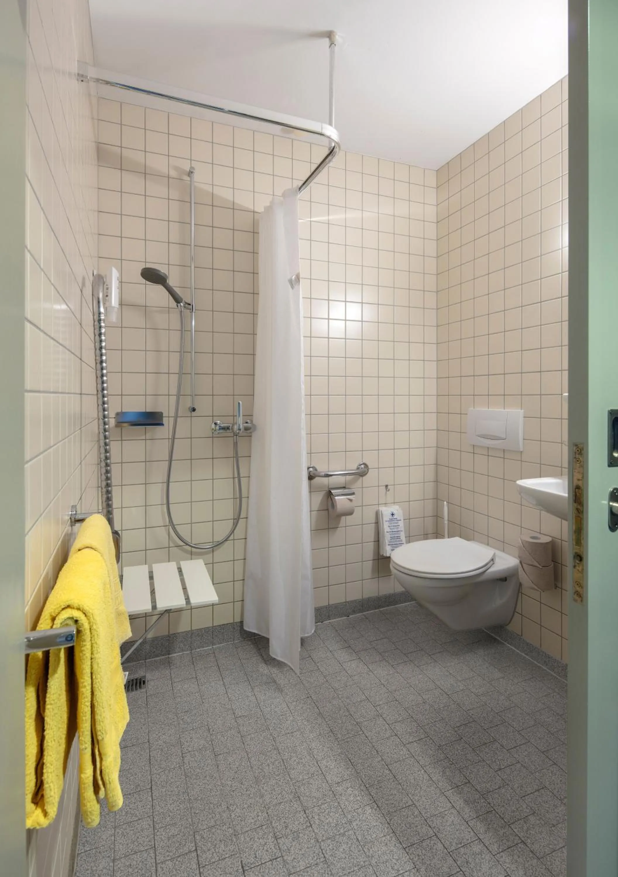 Shower in Grindelwald Youth Hostel