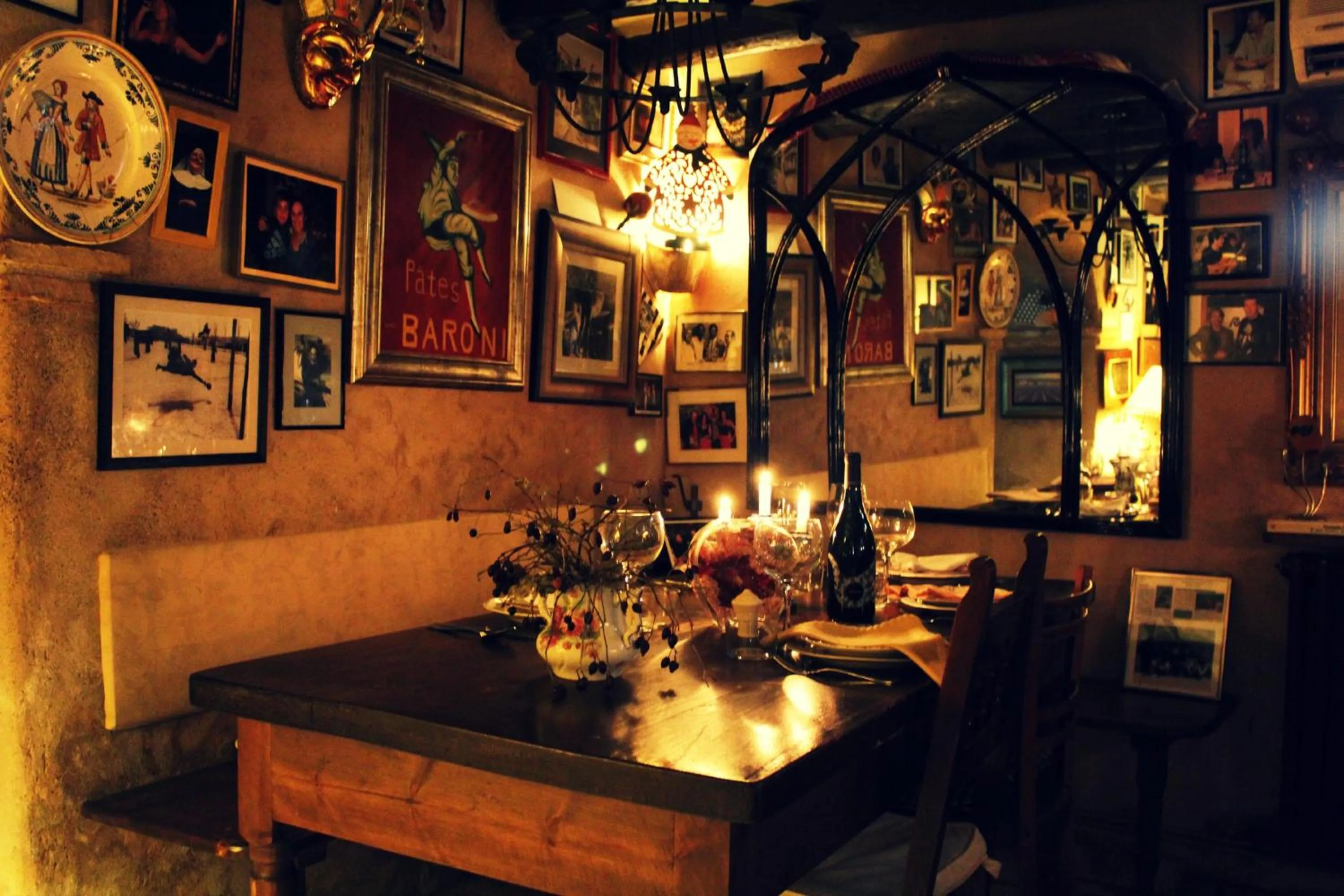 Restaurant/places to eat in Hotel La Posada de Lalola