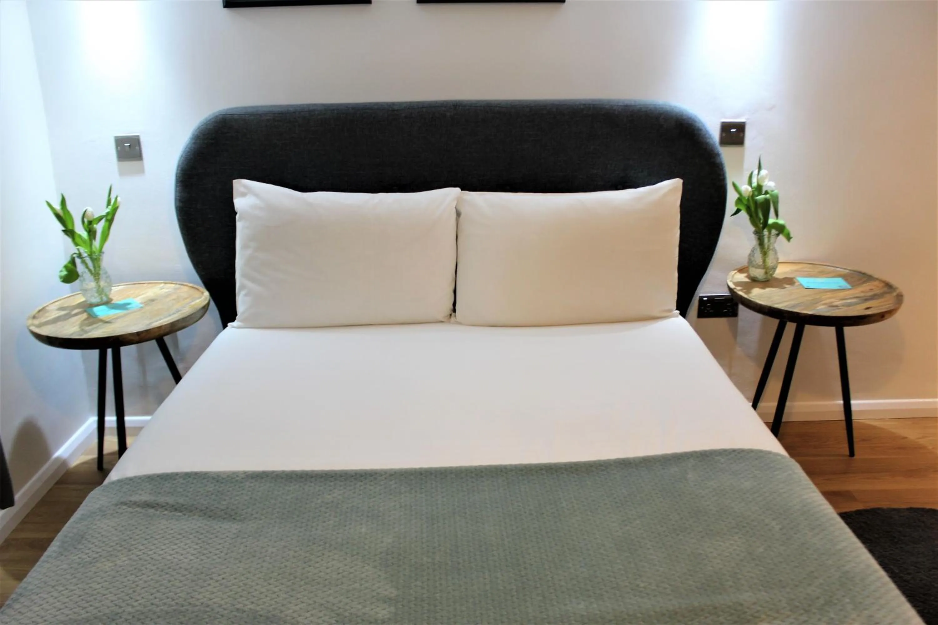 Bed in RIOSHOUSE George-Inn