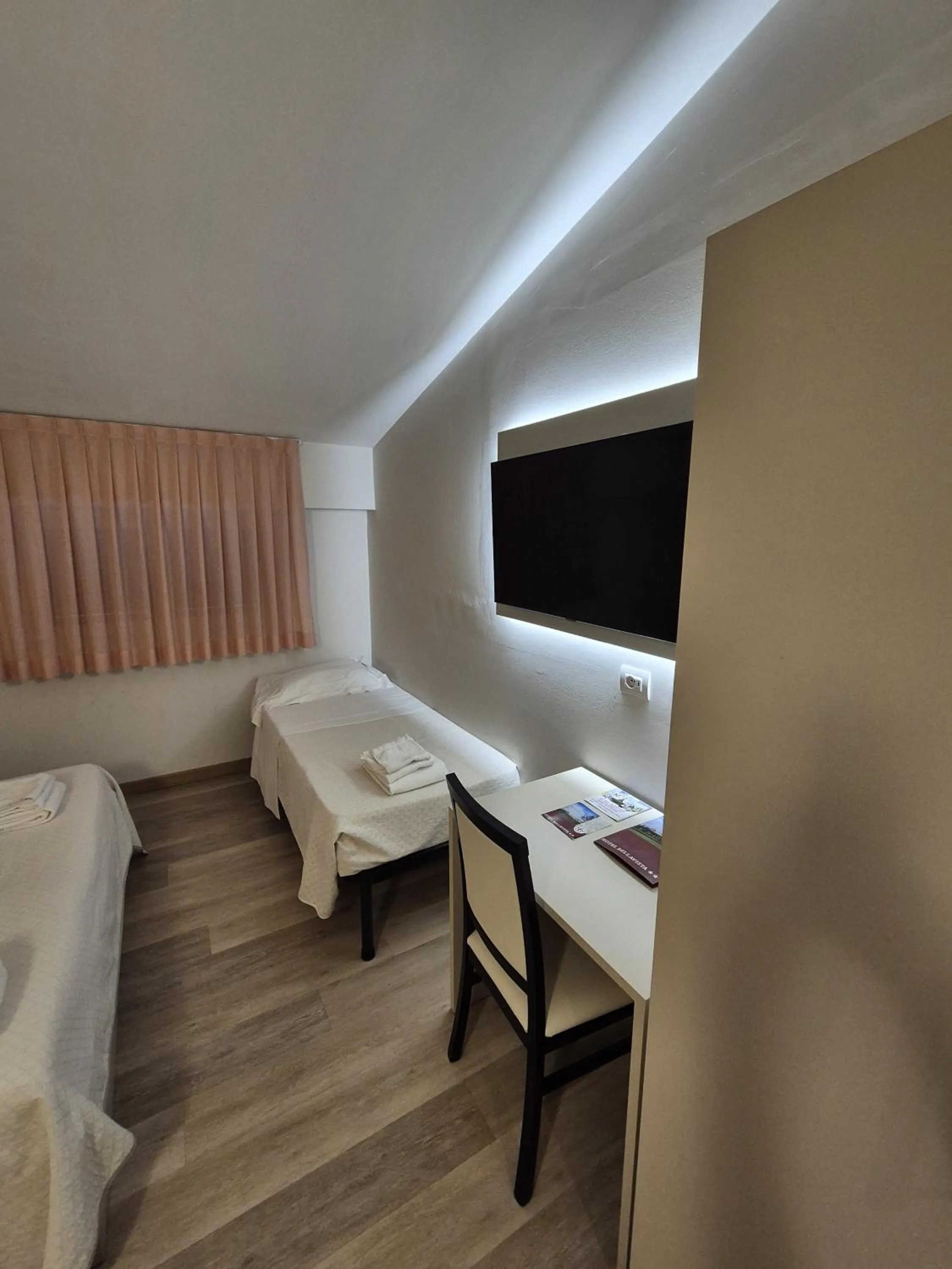 Bedroom, Bed in Hotel Bellavista