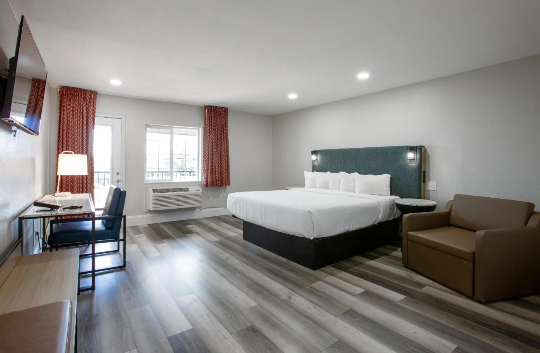 Bed in Hotel Elev8 Flagstaff, Trademark Collection by Wyndham