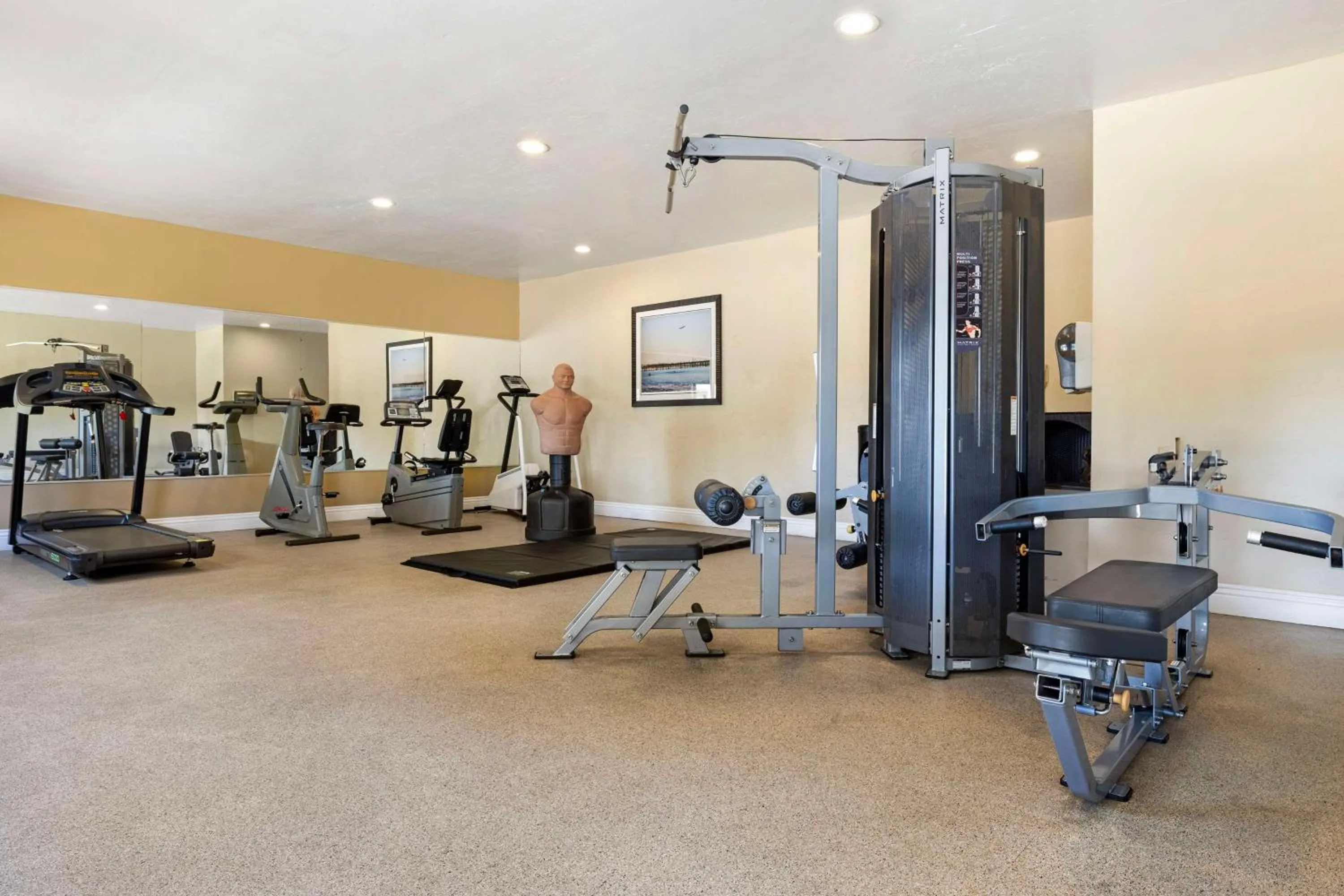 Fitness centre/facilities in Best Western Oceanside Inn