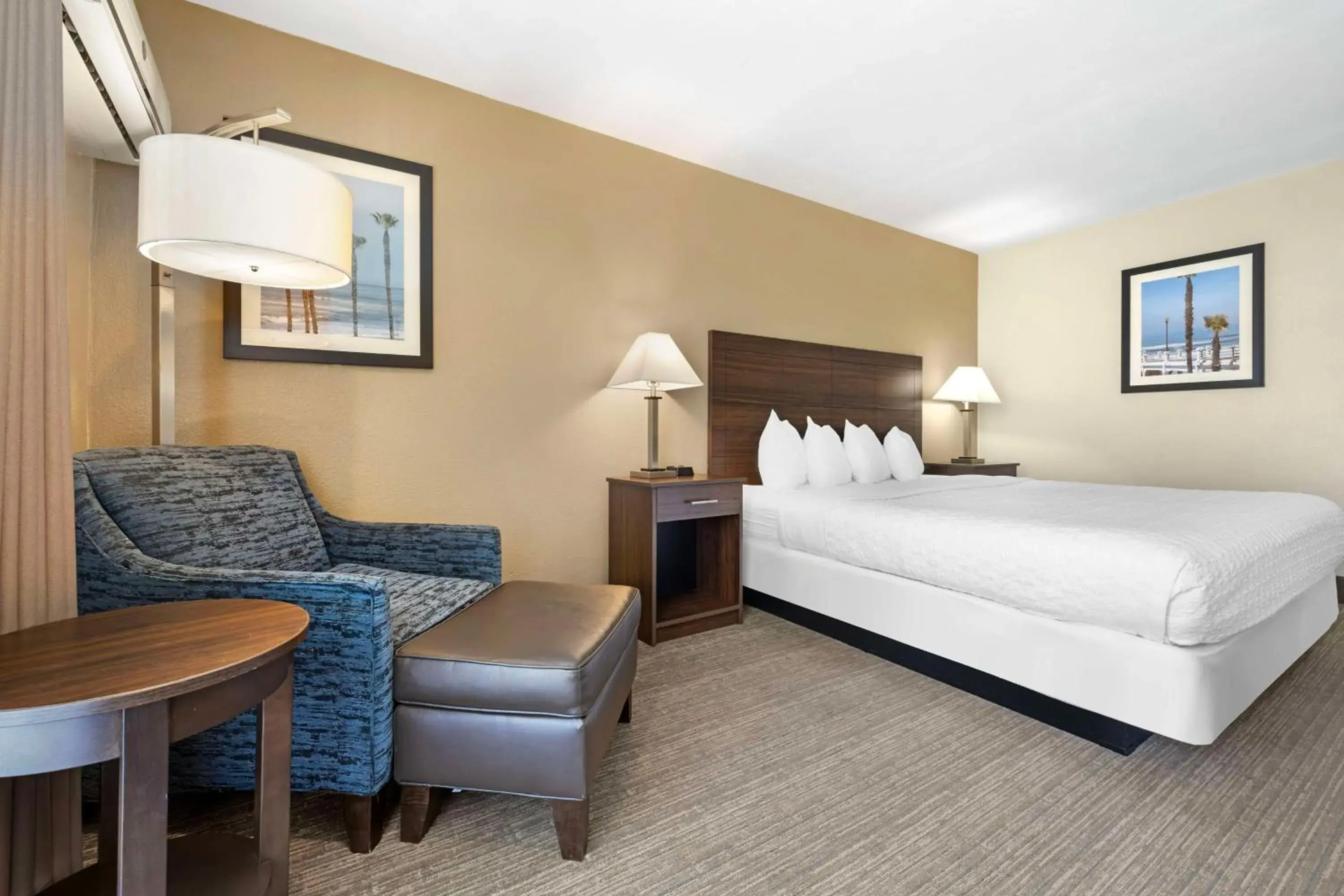 King Room - Non-Smoking in Best Western Oceanside Inn King Room - Non-Smoking in Best Western Oceanside Inn