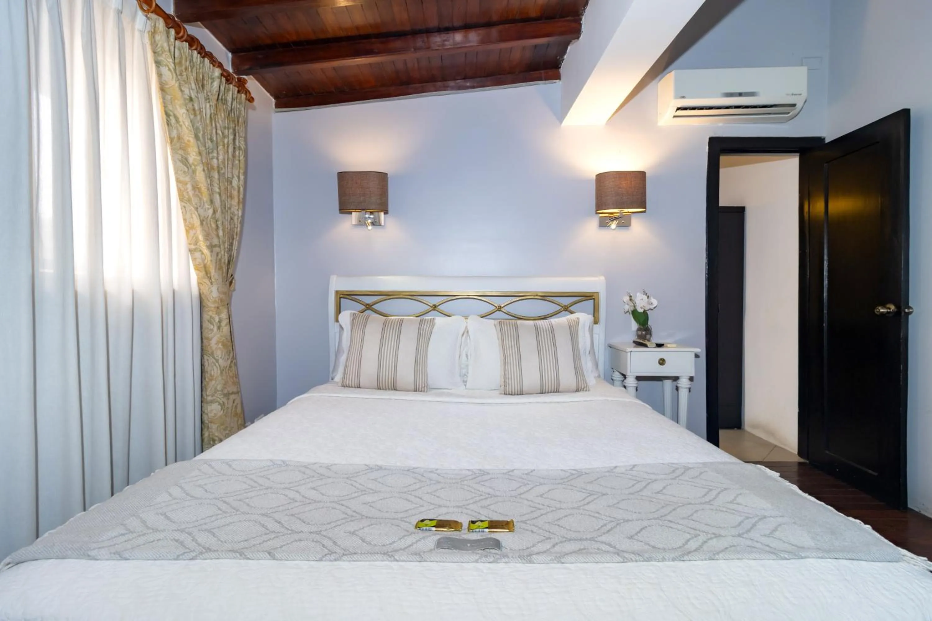 Photo of the whole room, Bed in Casa García