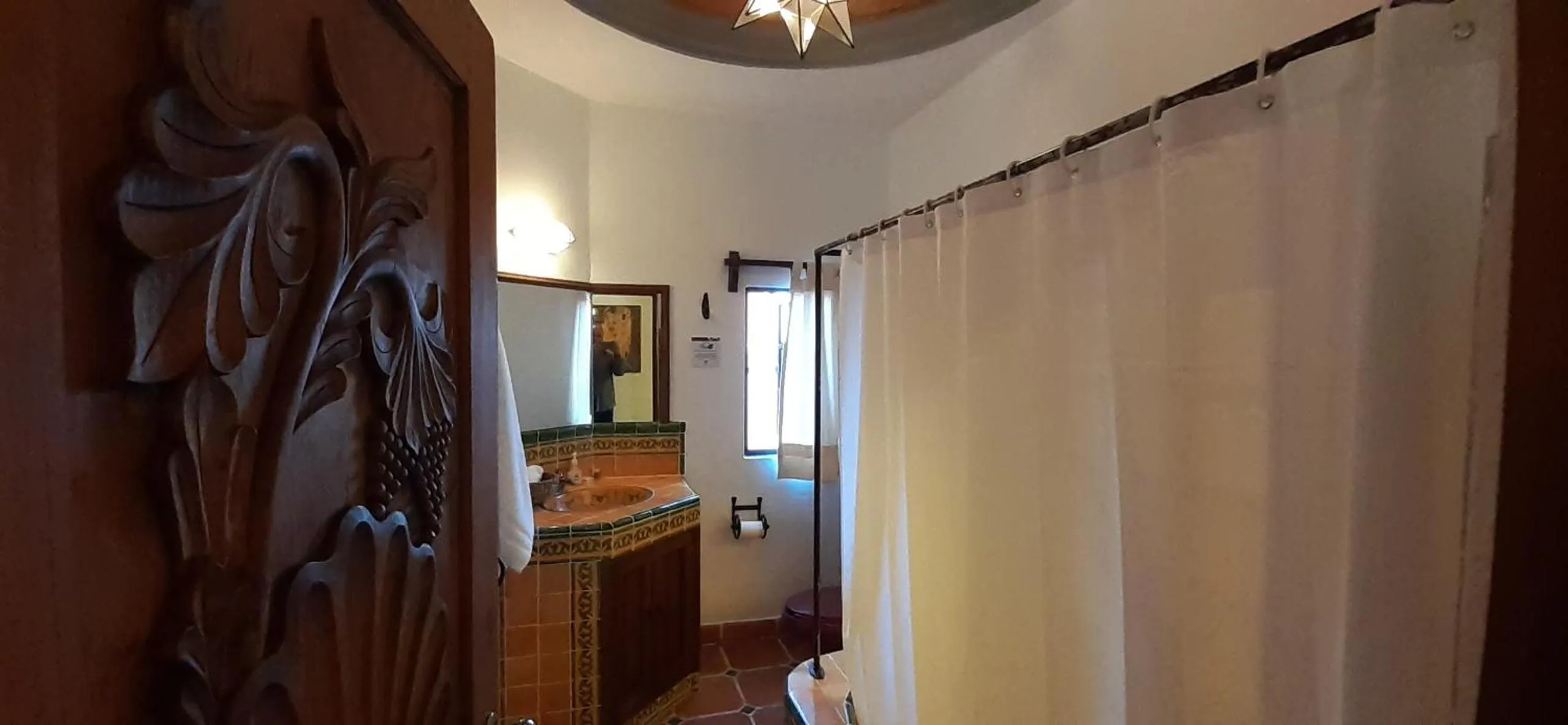 Bathroom in Casa Frida B&B