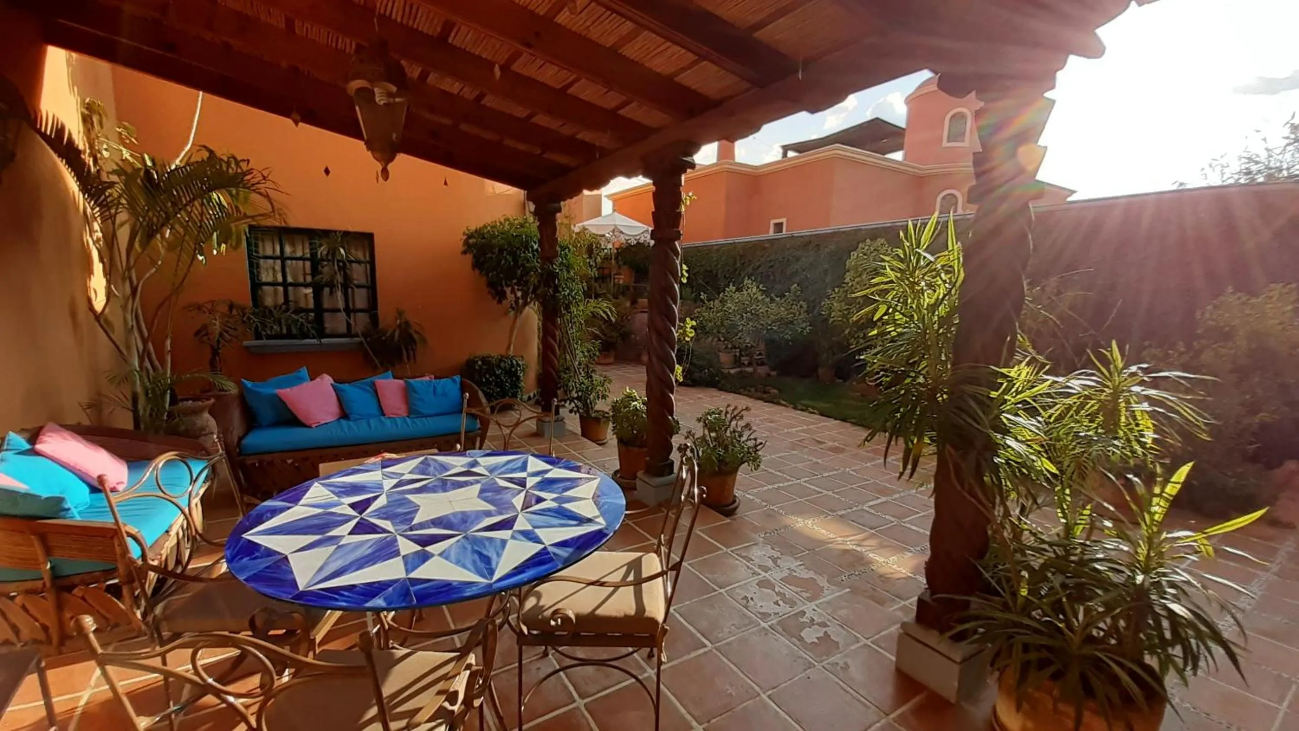 Patio in Casa Frida B&B