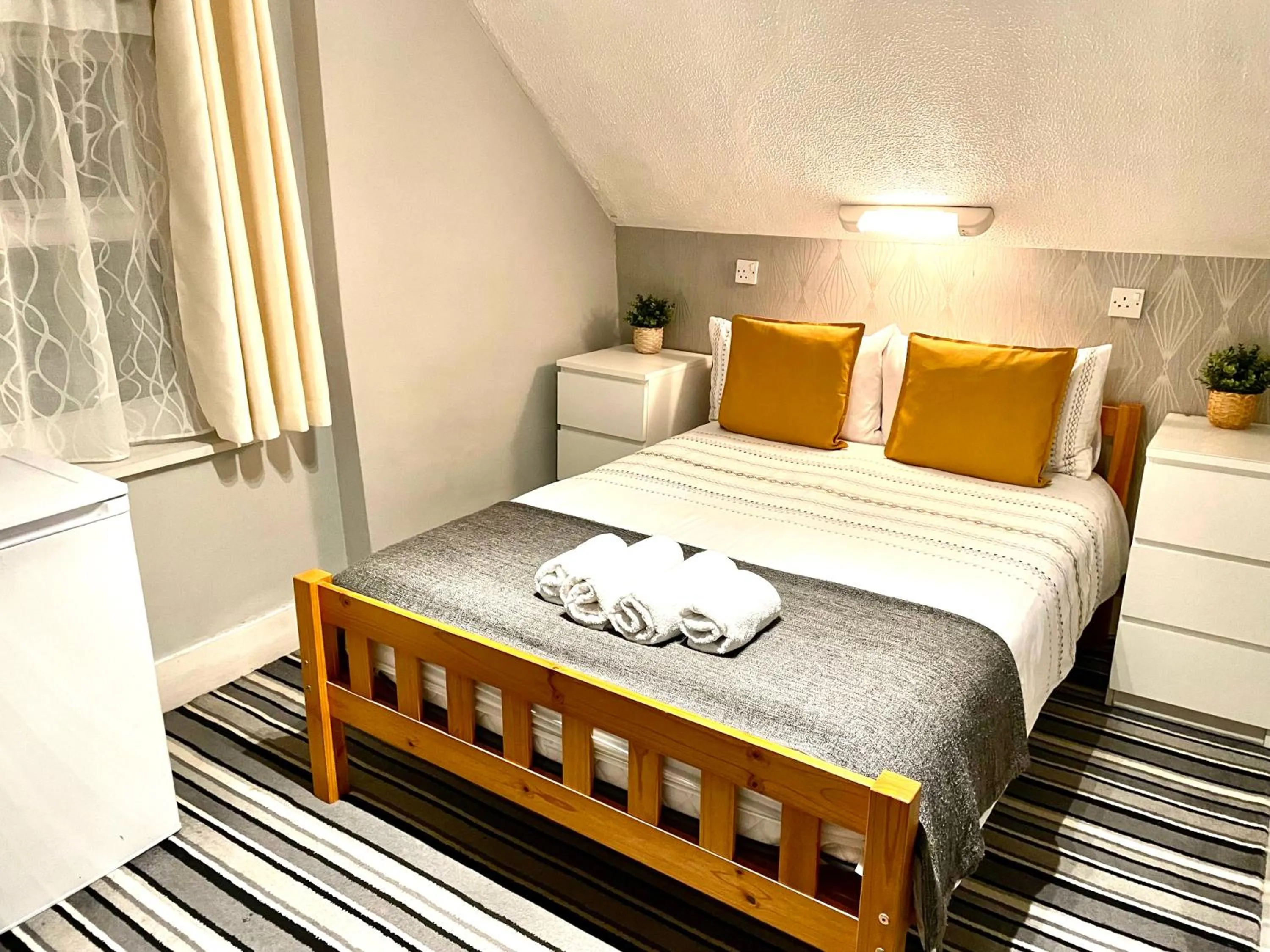 Bed in Trinity House Hotel