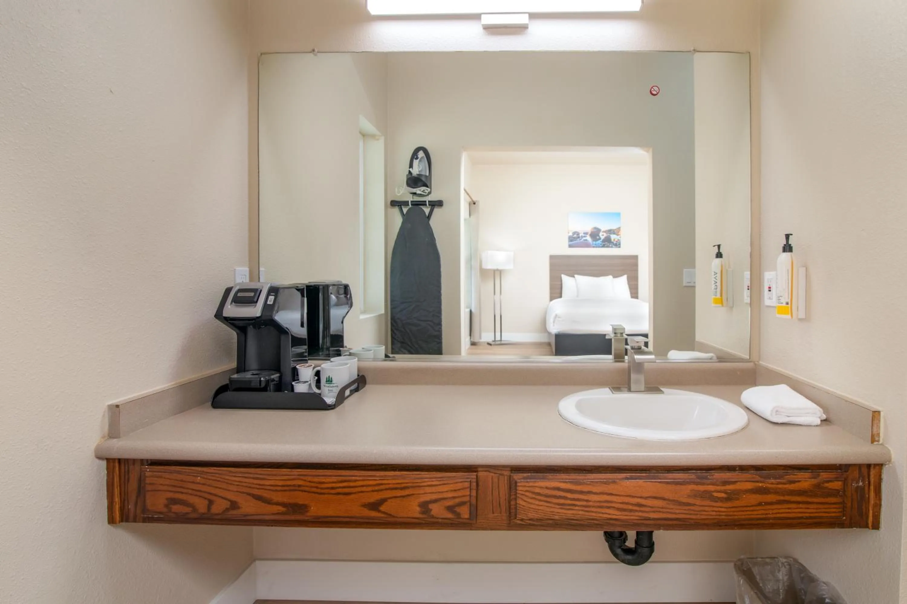 Bathroom in Westhaven Inn Pollock Pines Camino
