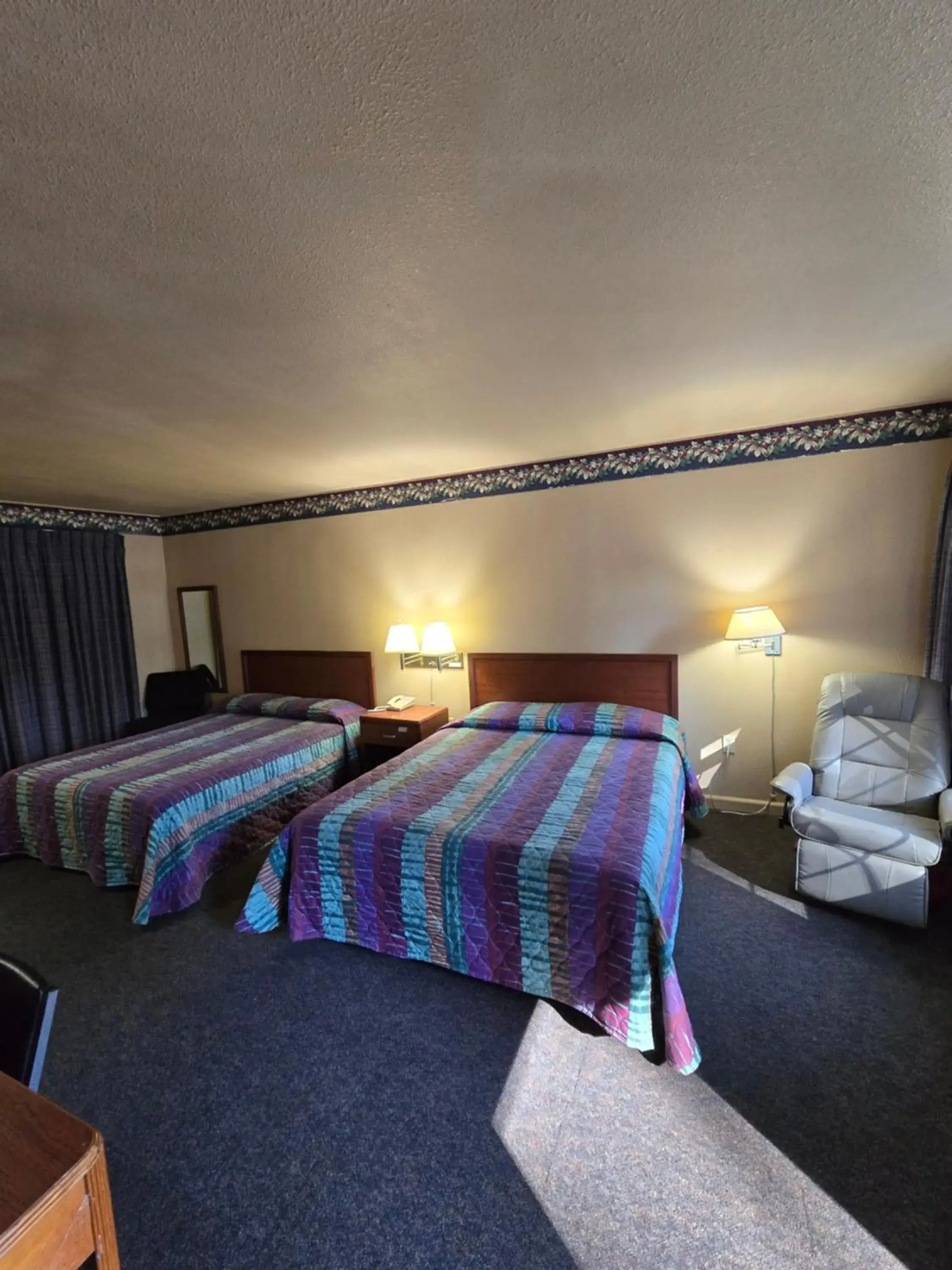 Double Room - Disability Access in Westhaven Inn Double Room - Disability Access in Westhaven Inn