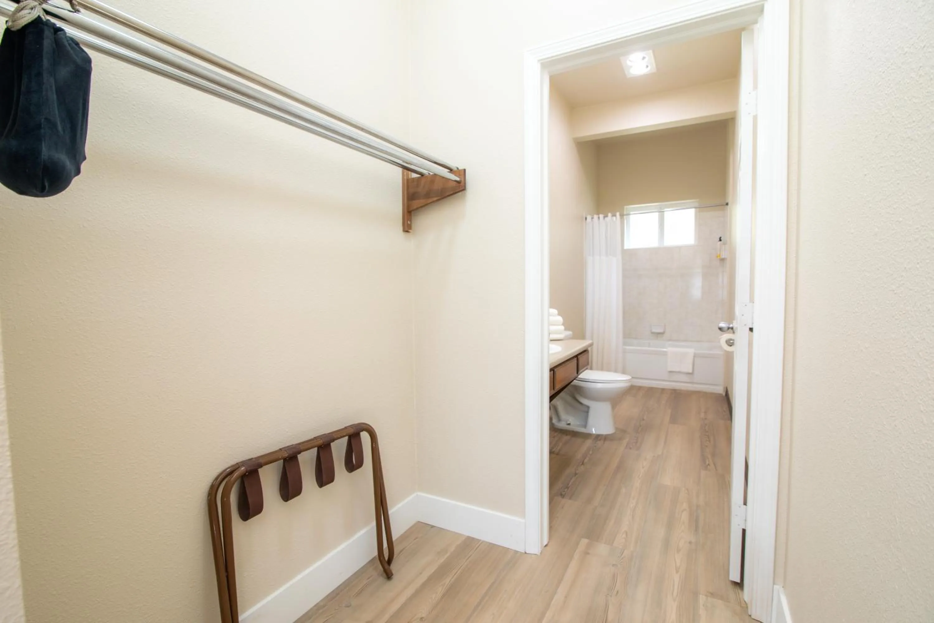 flat iron in Westhaven Inn Pollock Pines Camino