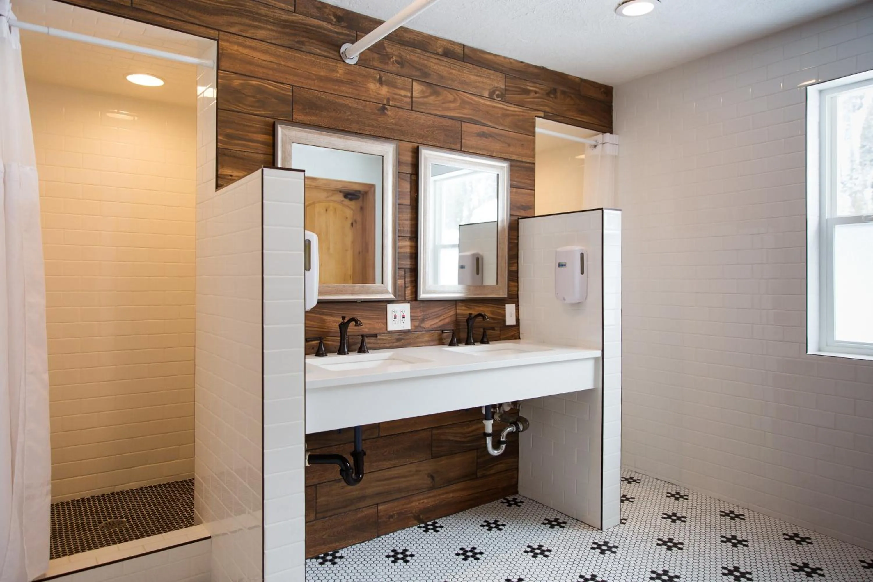 Bathroom in Alta Peruvian Lodge