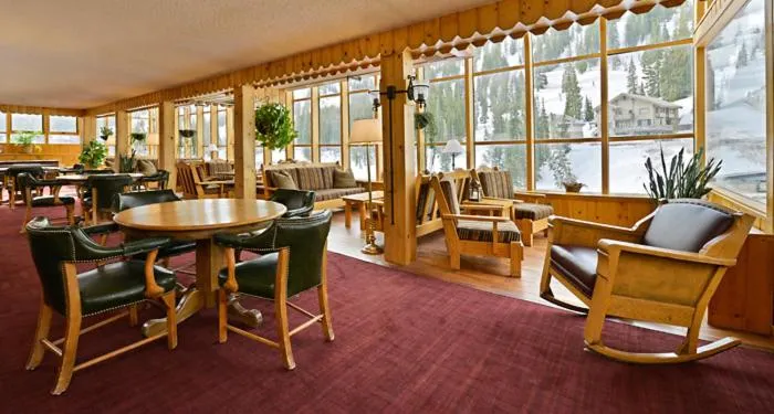 Lobby or reception in Alta Peruvian Lodge