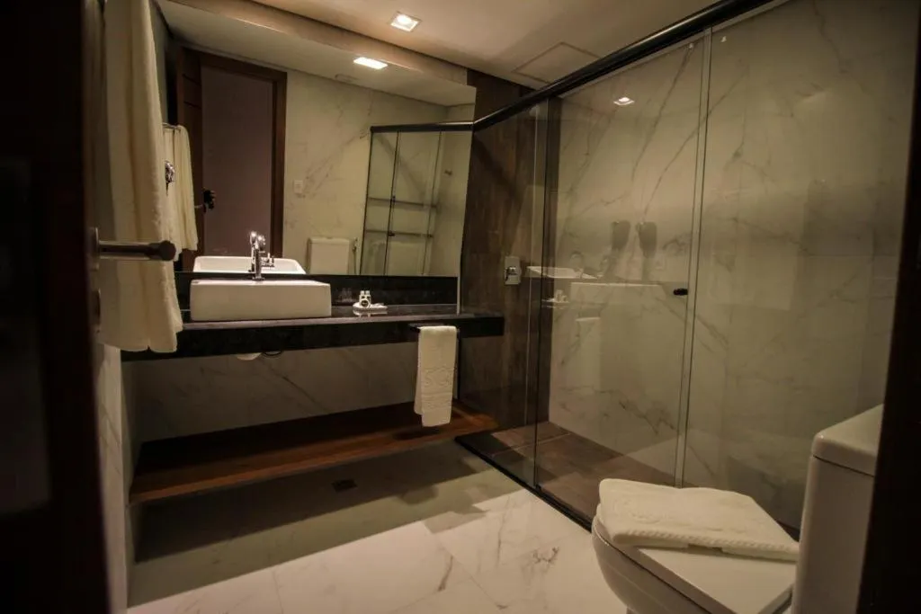 Bathroom in Oscar Hotel Executive