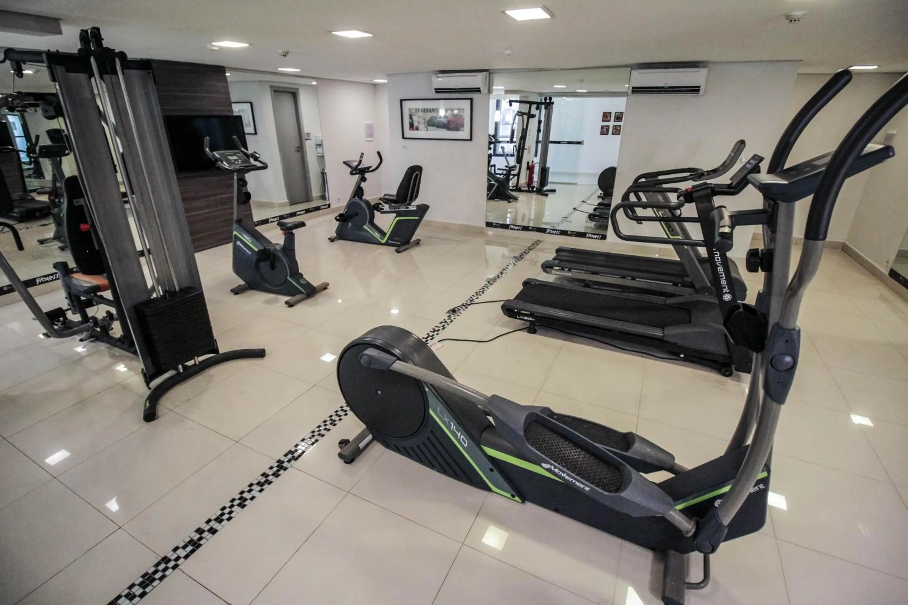 Fitness centre/facilities in Oscar Hotel Executive
