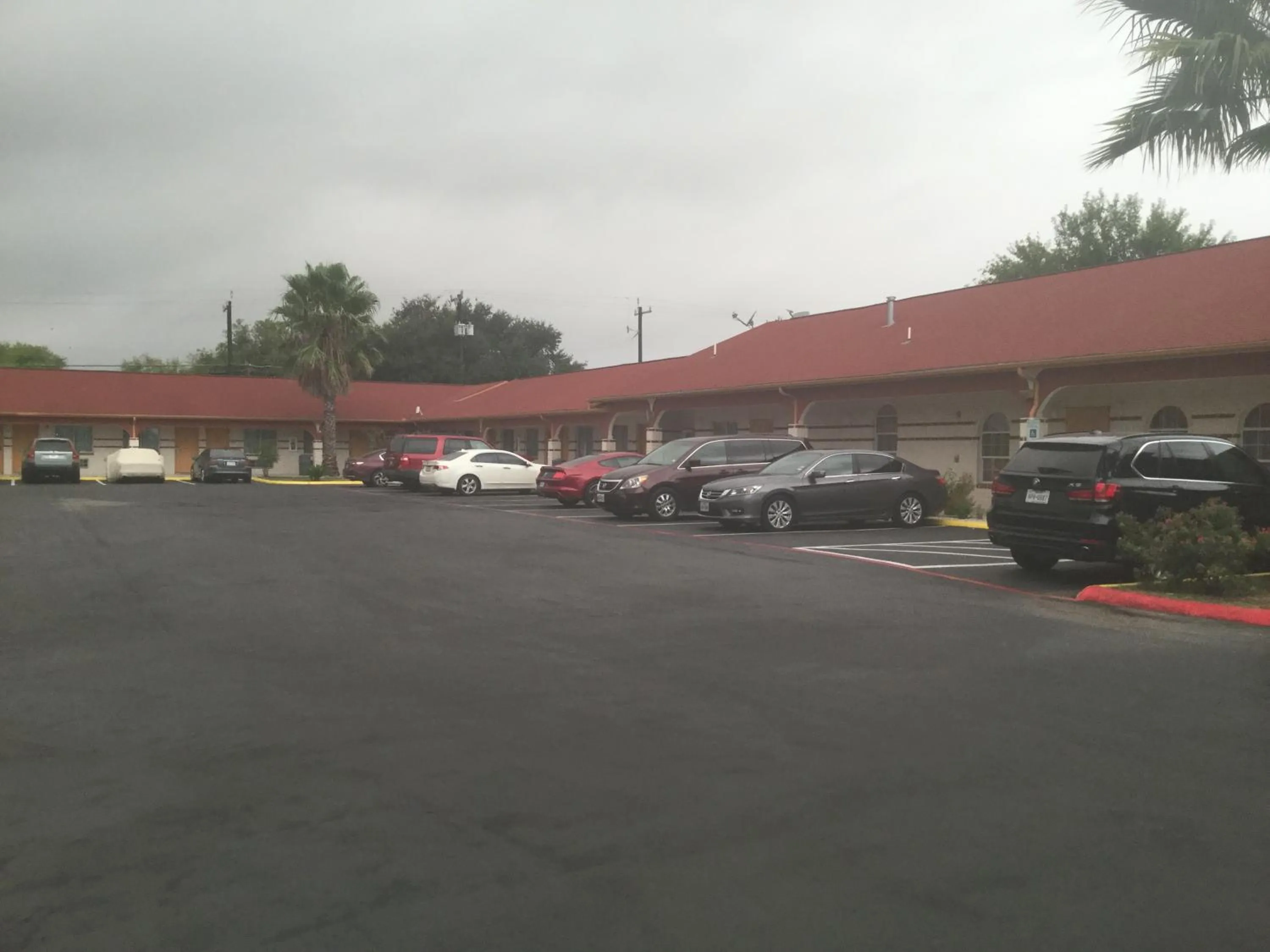 Luxury Inn and Suites Seaworld