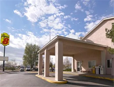 Facade/entrance in Super 8 by Wyndham Socorro