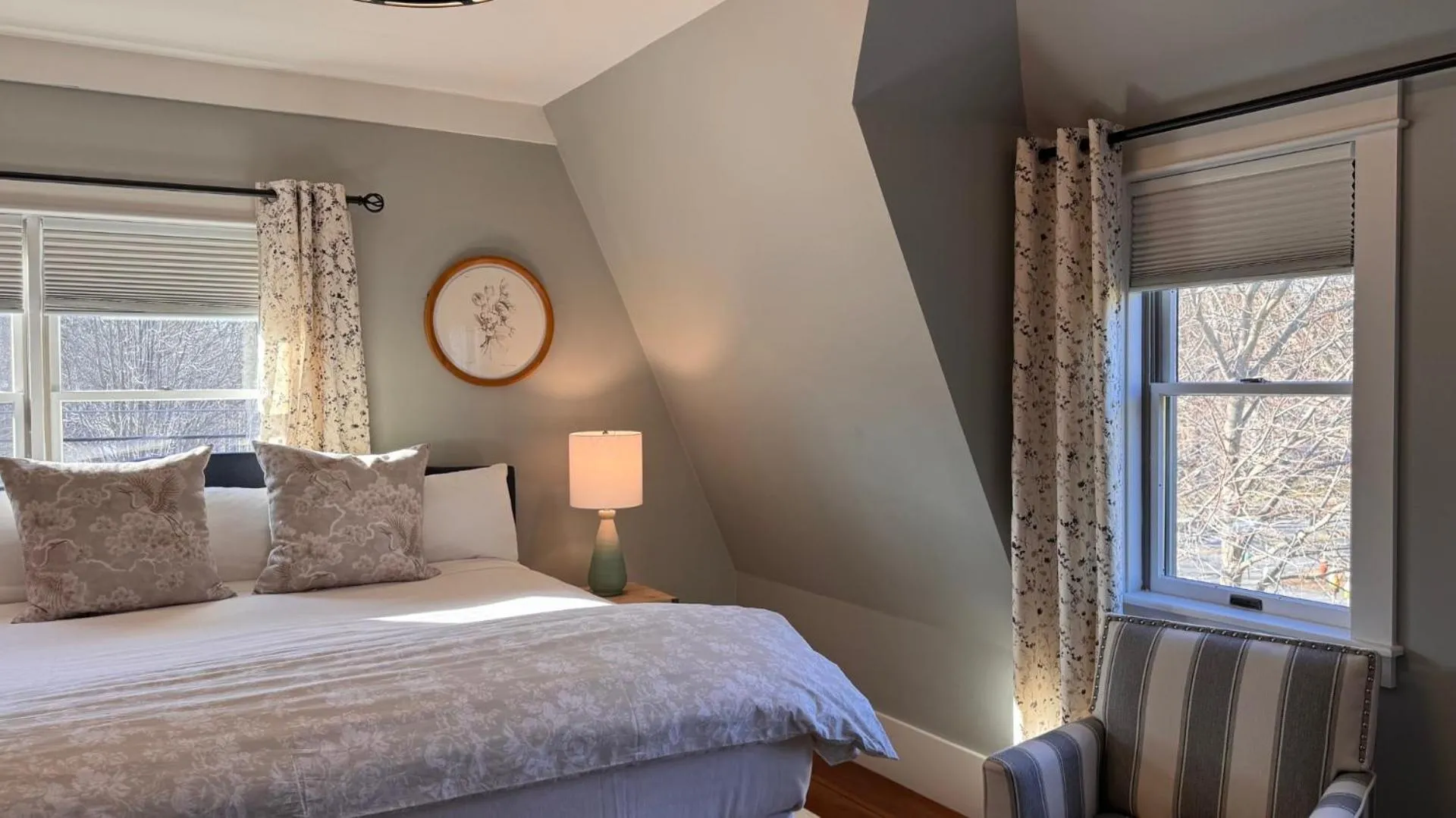 Bedroom in White Sails Inn