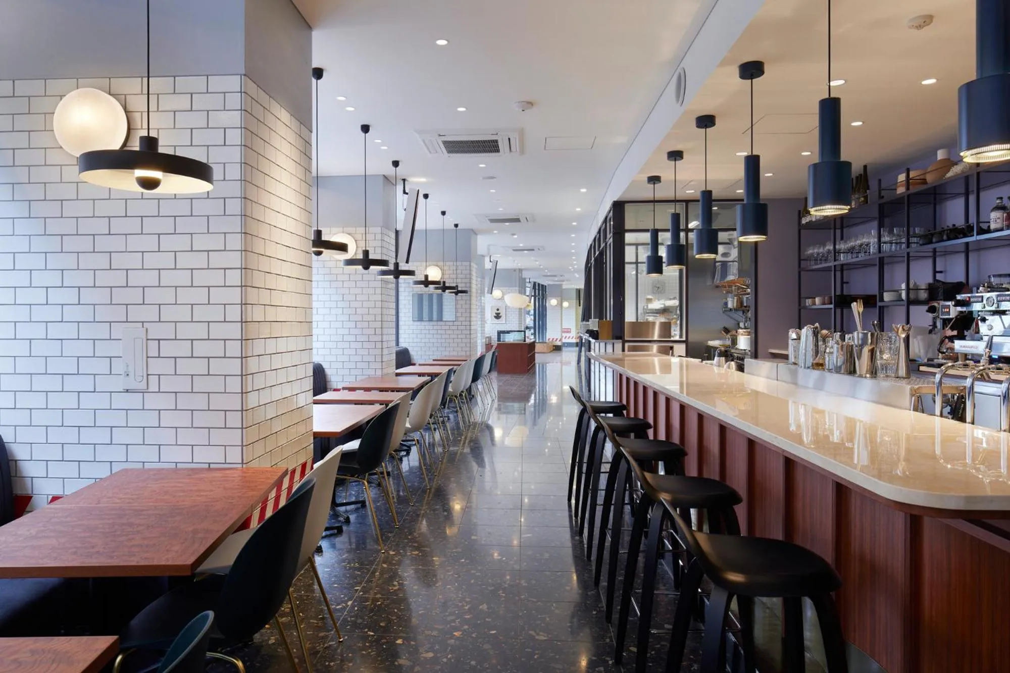 Restaurant/places to eat, Lounge/Bar in Mustard Hotel Shibuya