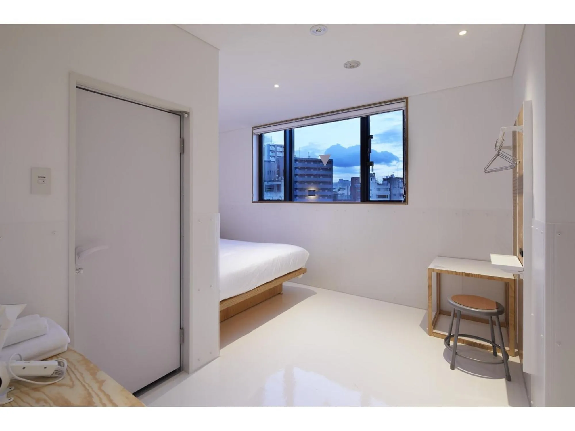 Bed, TV/Entertainment Center in Mustard Hotel Shibuya