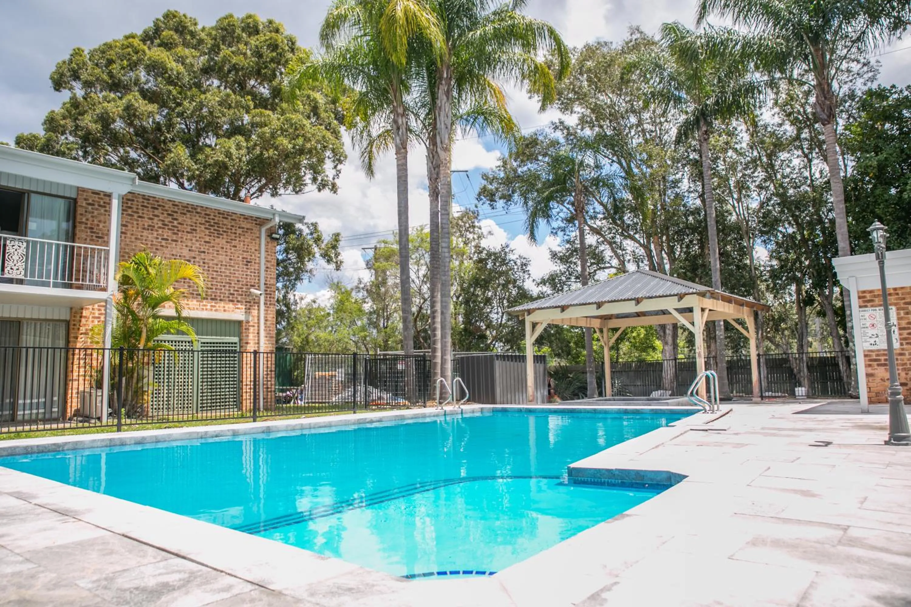 Swimming pool in The Select Inn Gosford