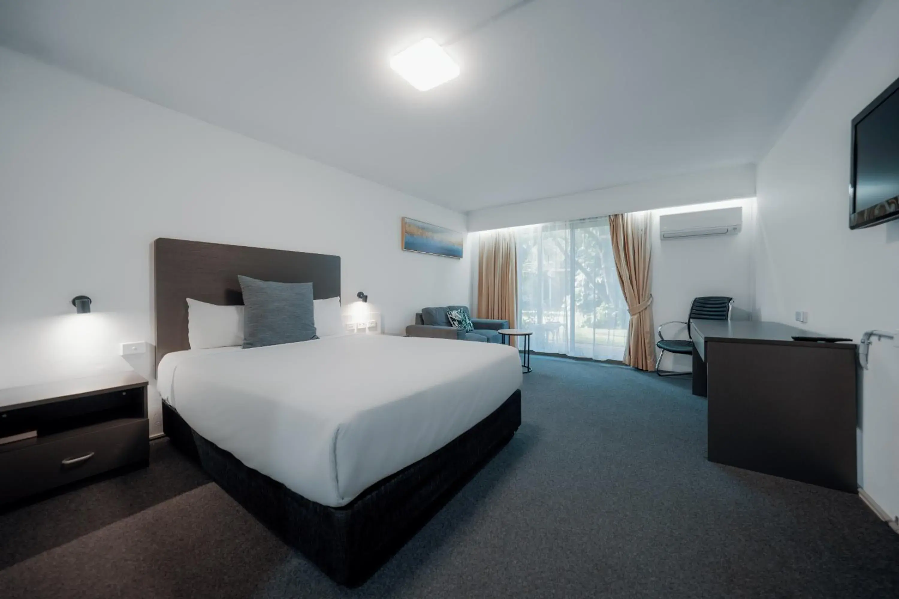 Queen Room in The Select Inn Gosford Queen Room in The Select Inn Gosford