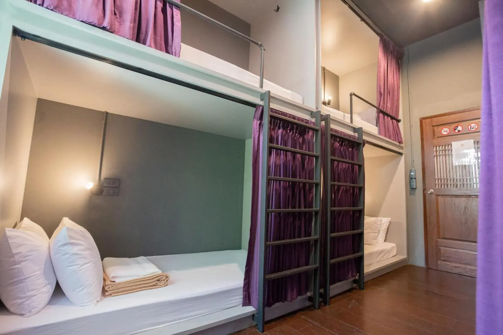 Classic Quadruple Room in Tian Tian Hostel Classic Quadruple Room in Tian Tian Hostel