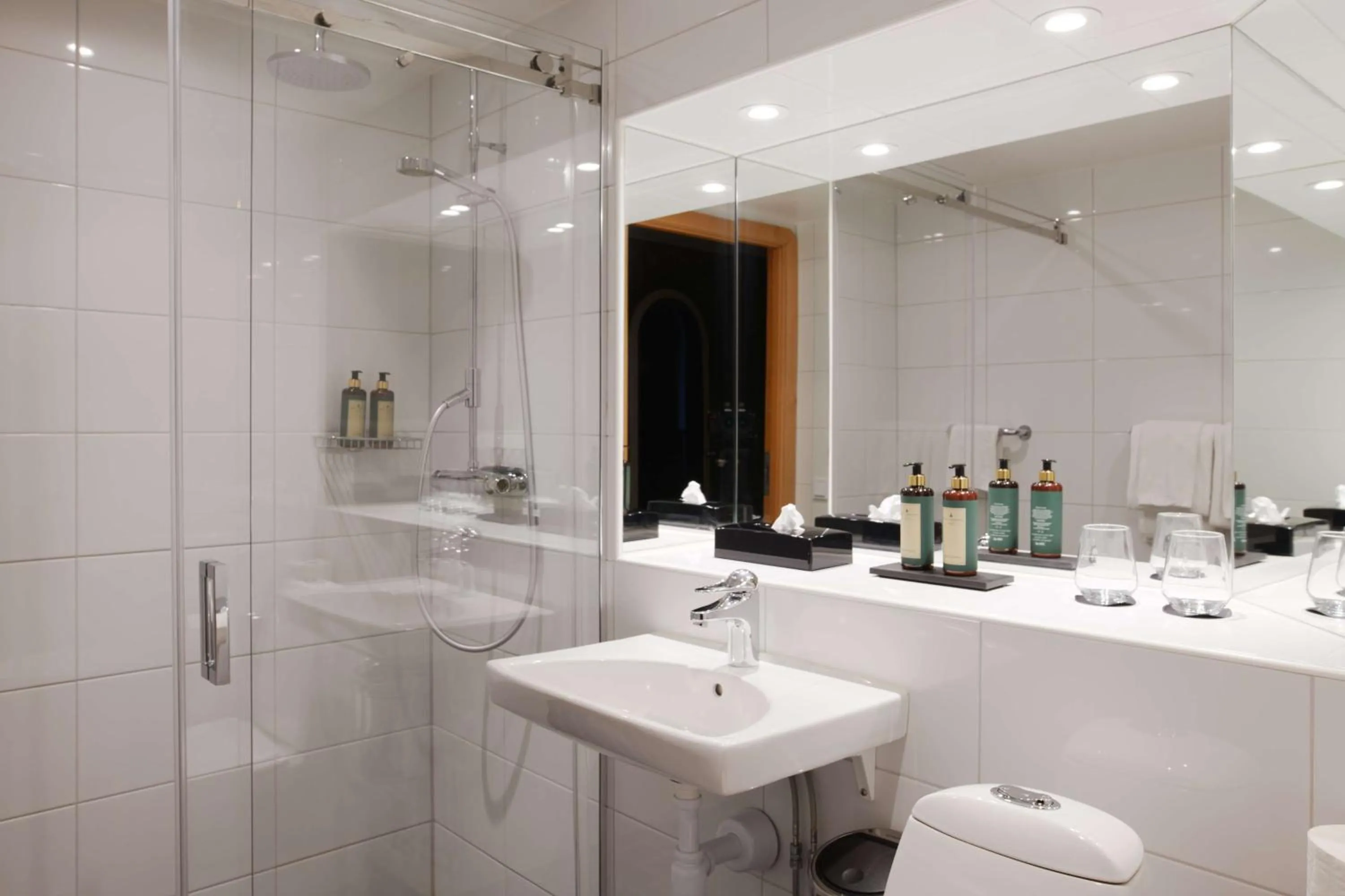 Toilet in Best Western Hotel Danderyd