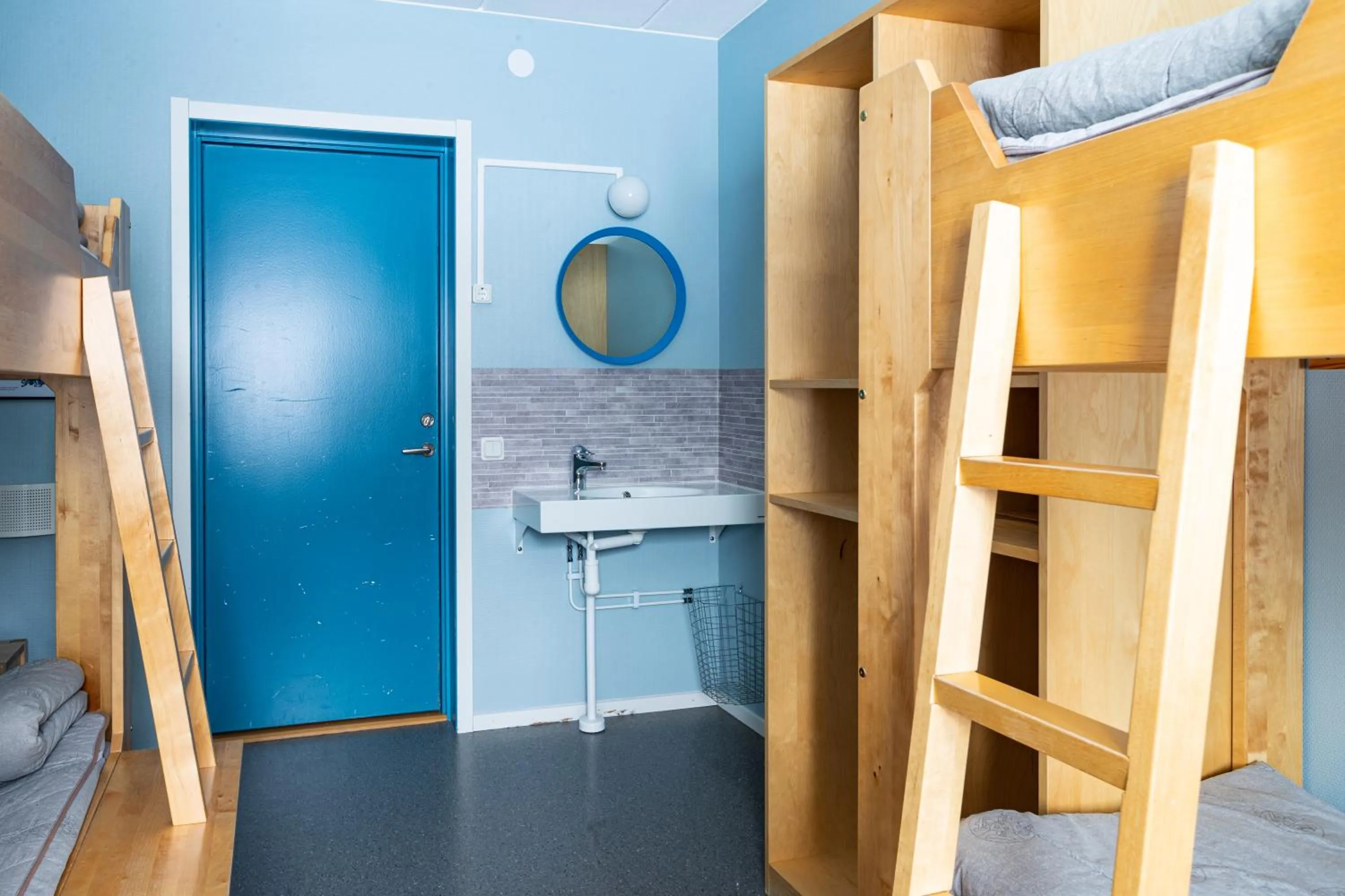 Bedroom, Bed in STF Abisko Turiststation