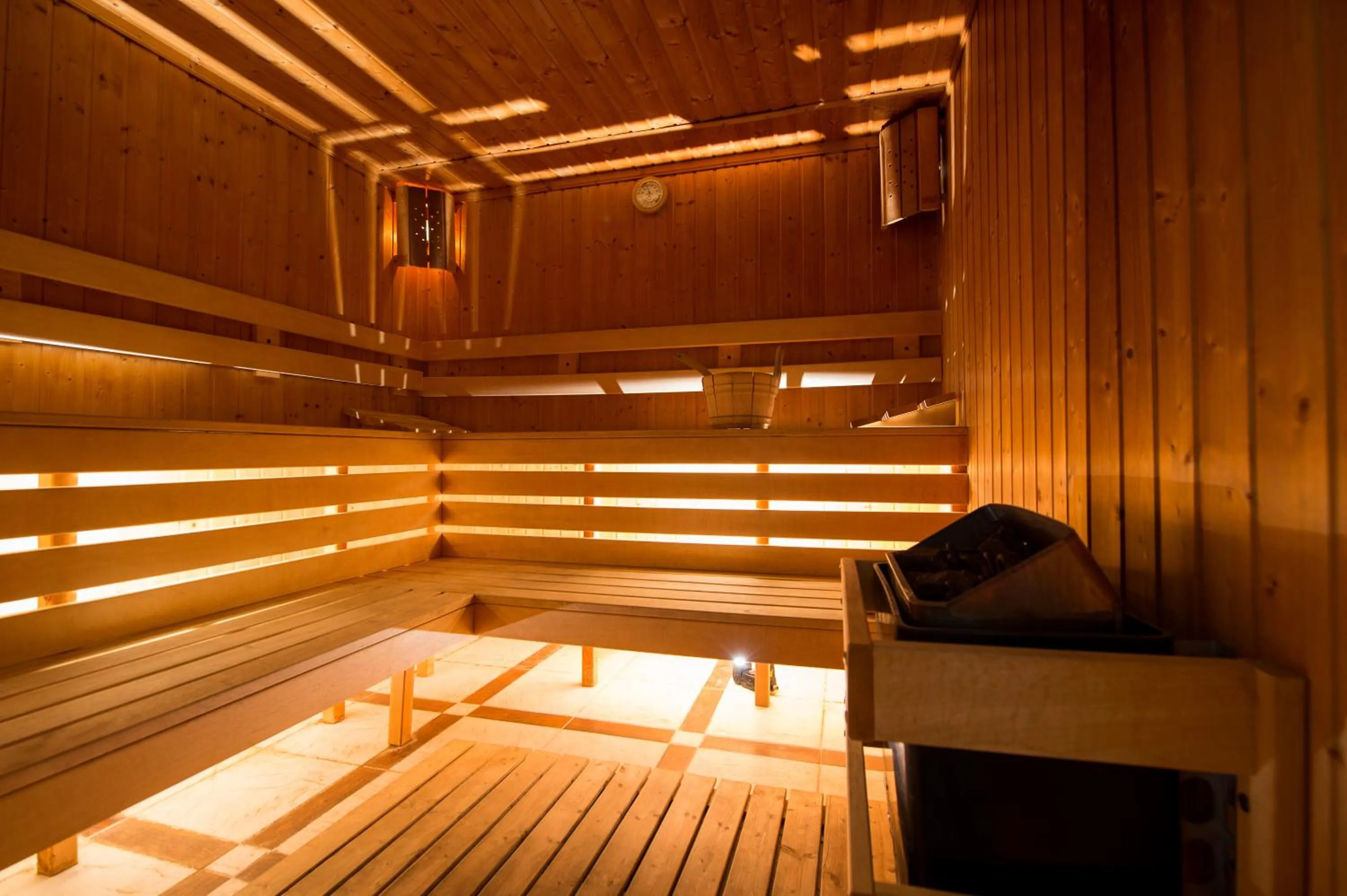 Steam room in Family Hotel Hebar