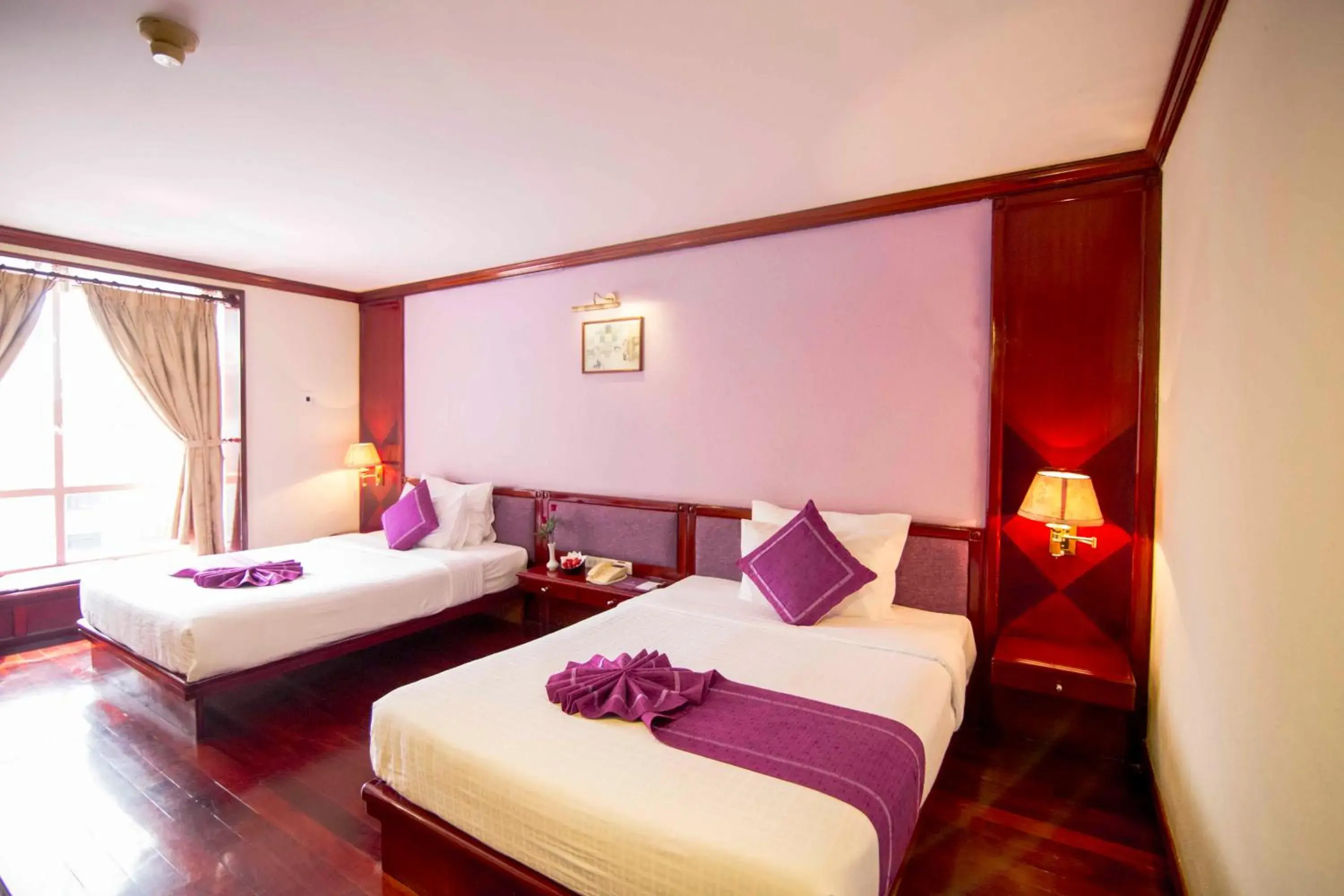 Deluxe Twin Room in TTC Hotel - Da Lat Deluxe Twin Room in TTC Hotel - Da Lat