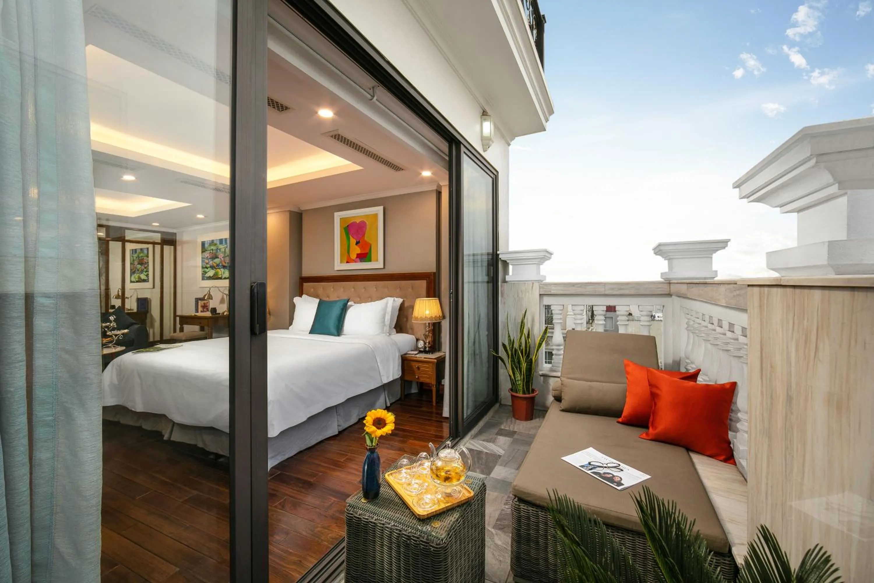 Photo of the whole room, Bed in Hanoi Dalvostro Valentino Hotel & Spa