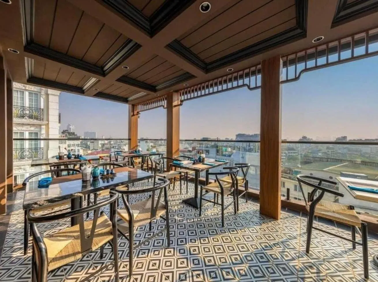 Restaurant/places to eat in Hanoi Dalvostro Valentino Hotel & Spa