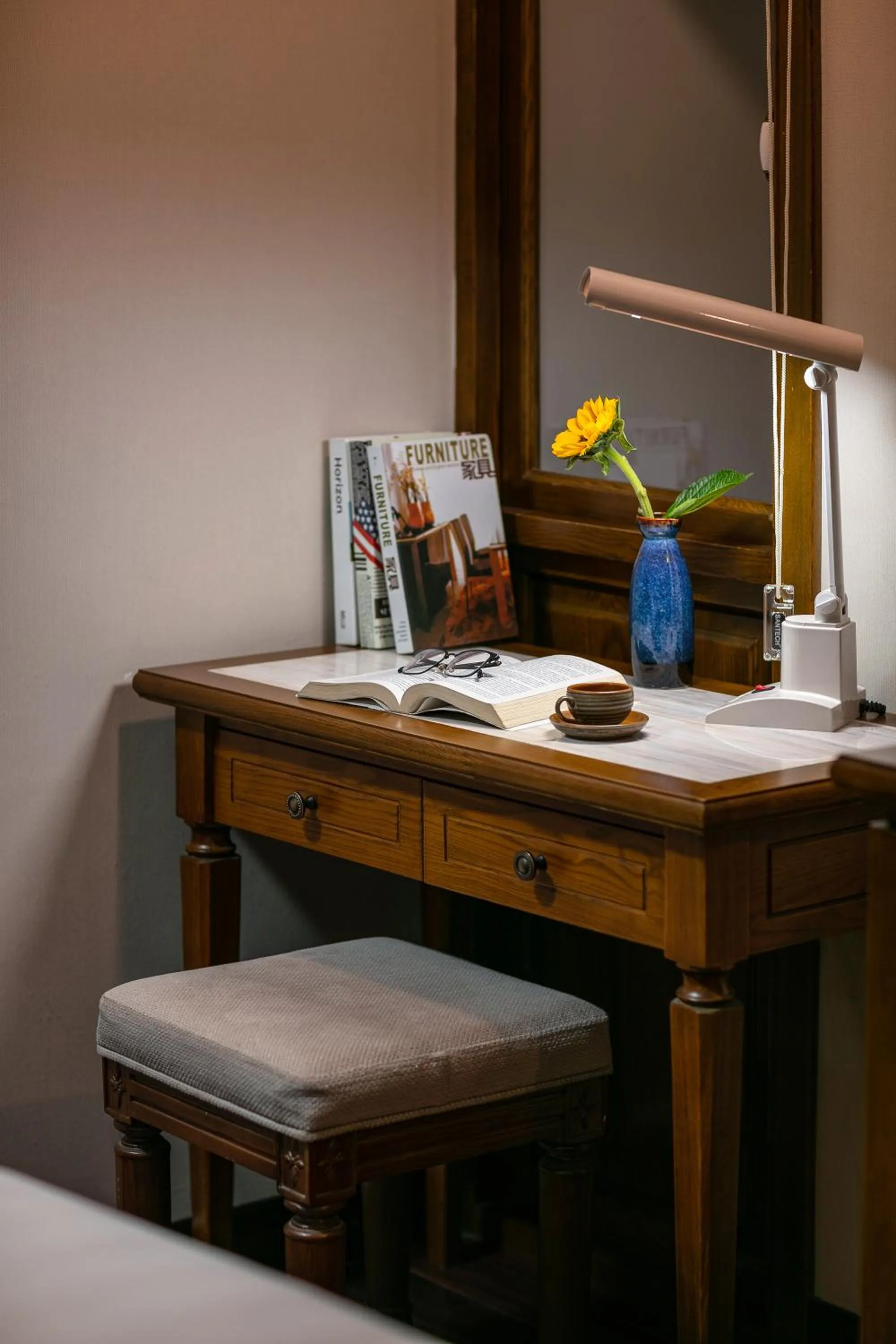 hair dresser in Hanoi Dalvostro Valentino Hotel & Spa