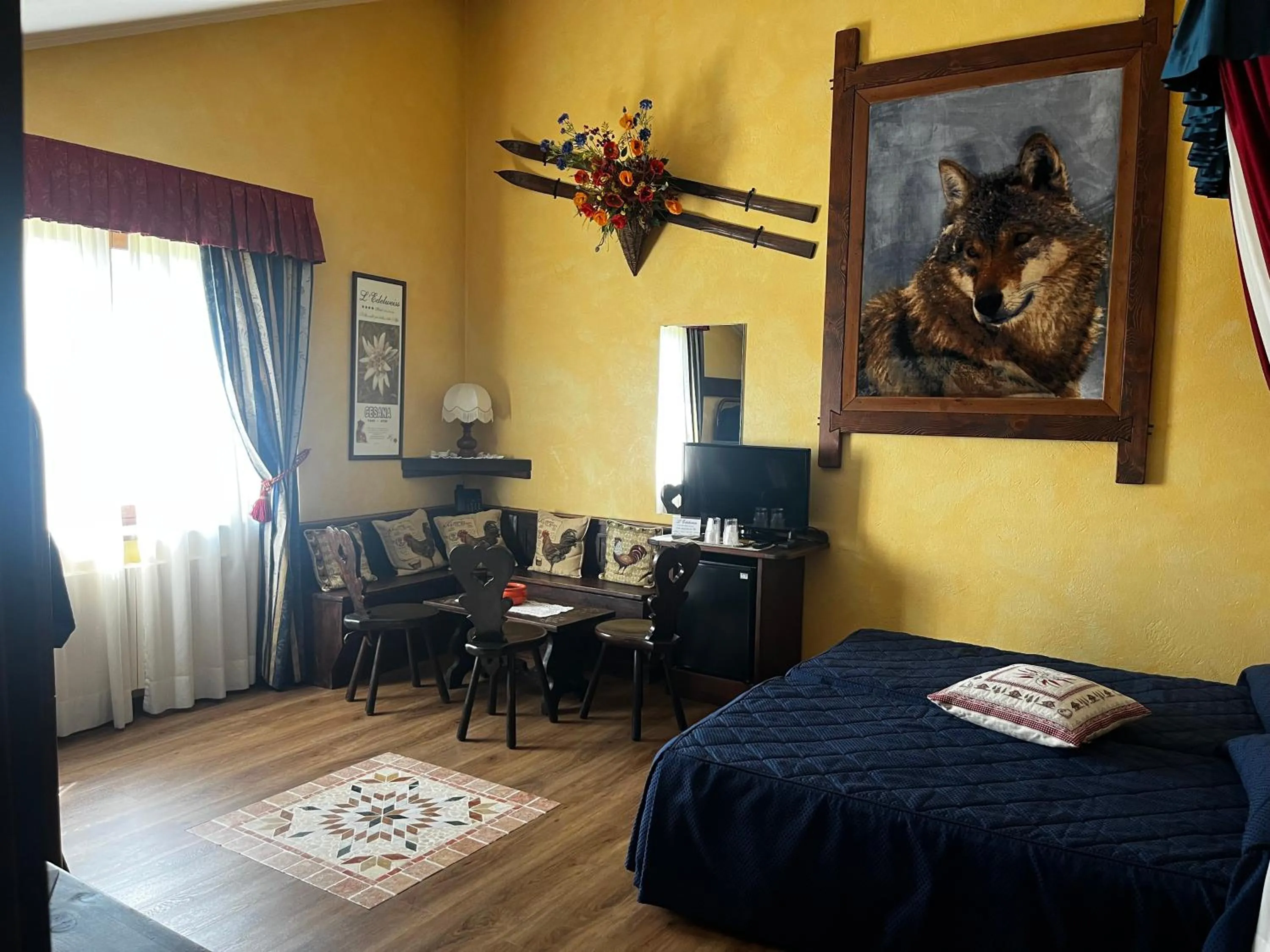 Bedroom, Bed in Hotel Edelweiss & SPA