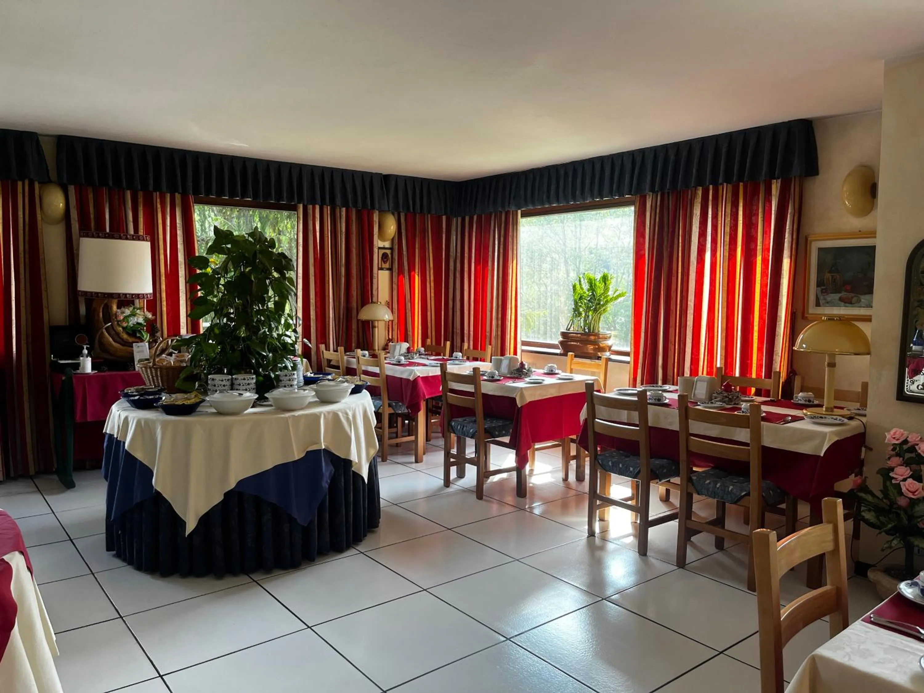 Restaurant/places to eat in Hotel Edelweiss & SPA