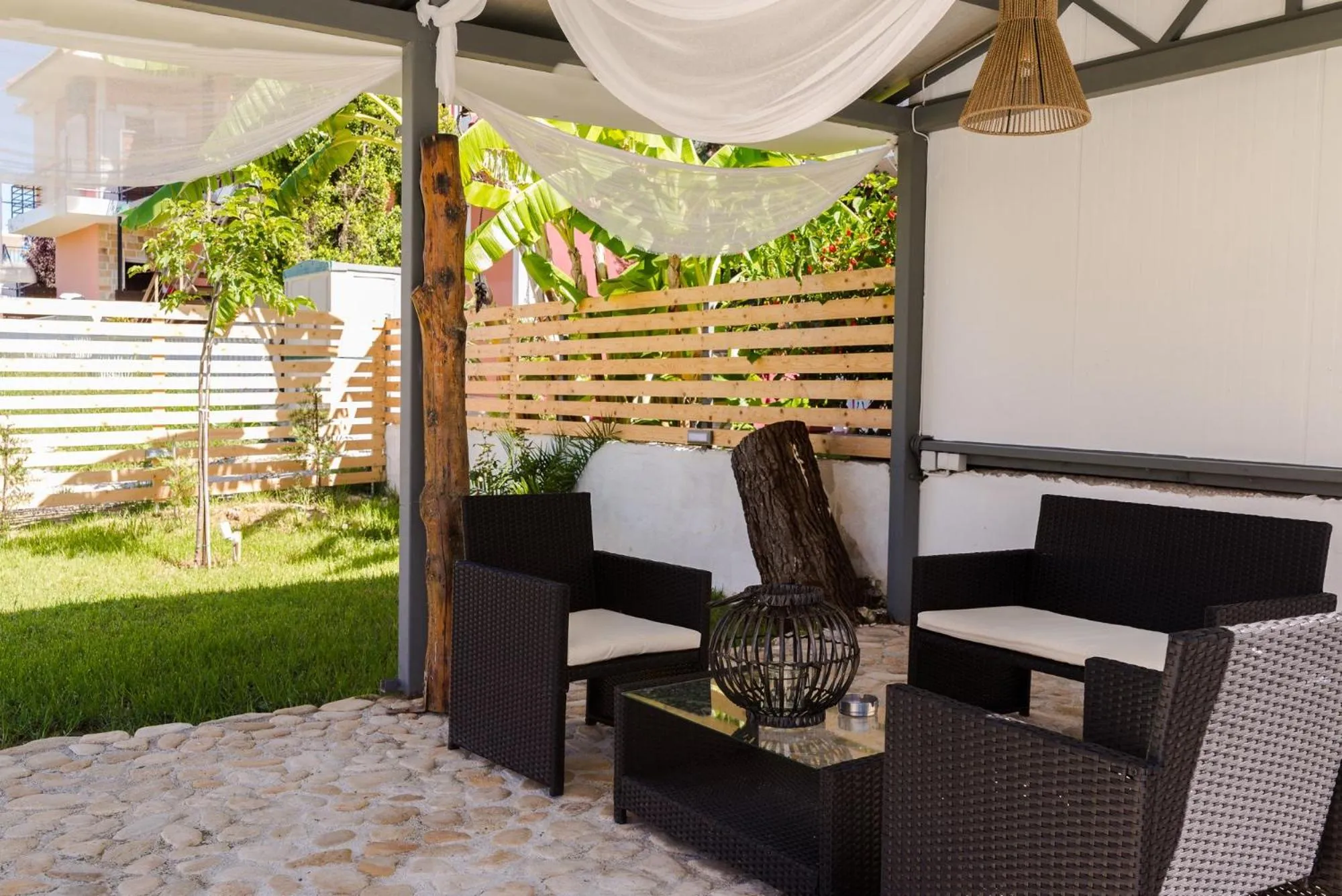 Lobby or reception in Rooms 48 by Zante Plaza