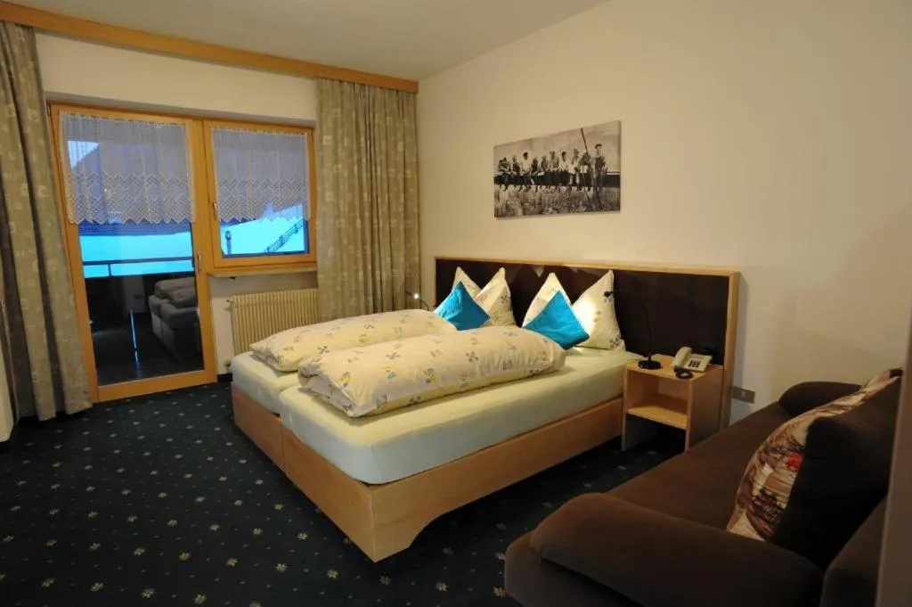 Bed in Hotel Martellerhof