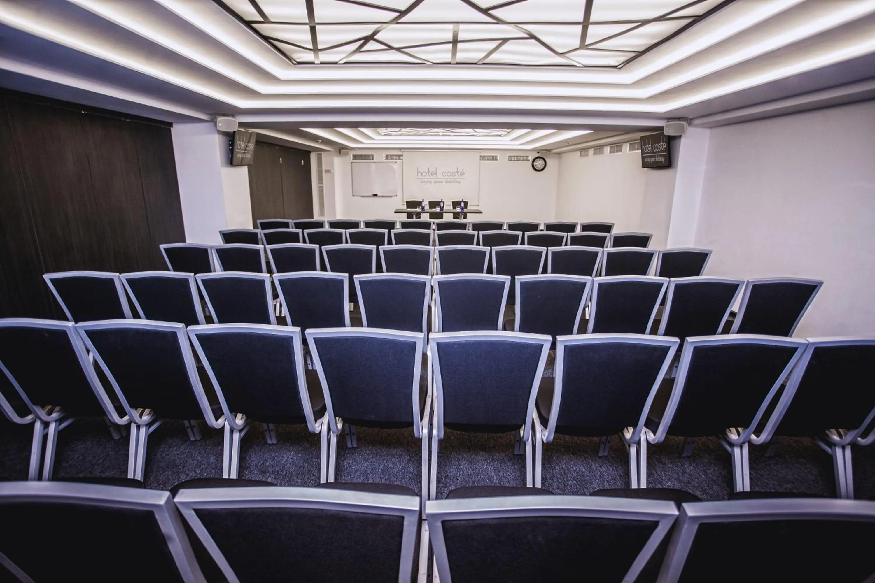 Meeting/conference room in Costé Hotel