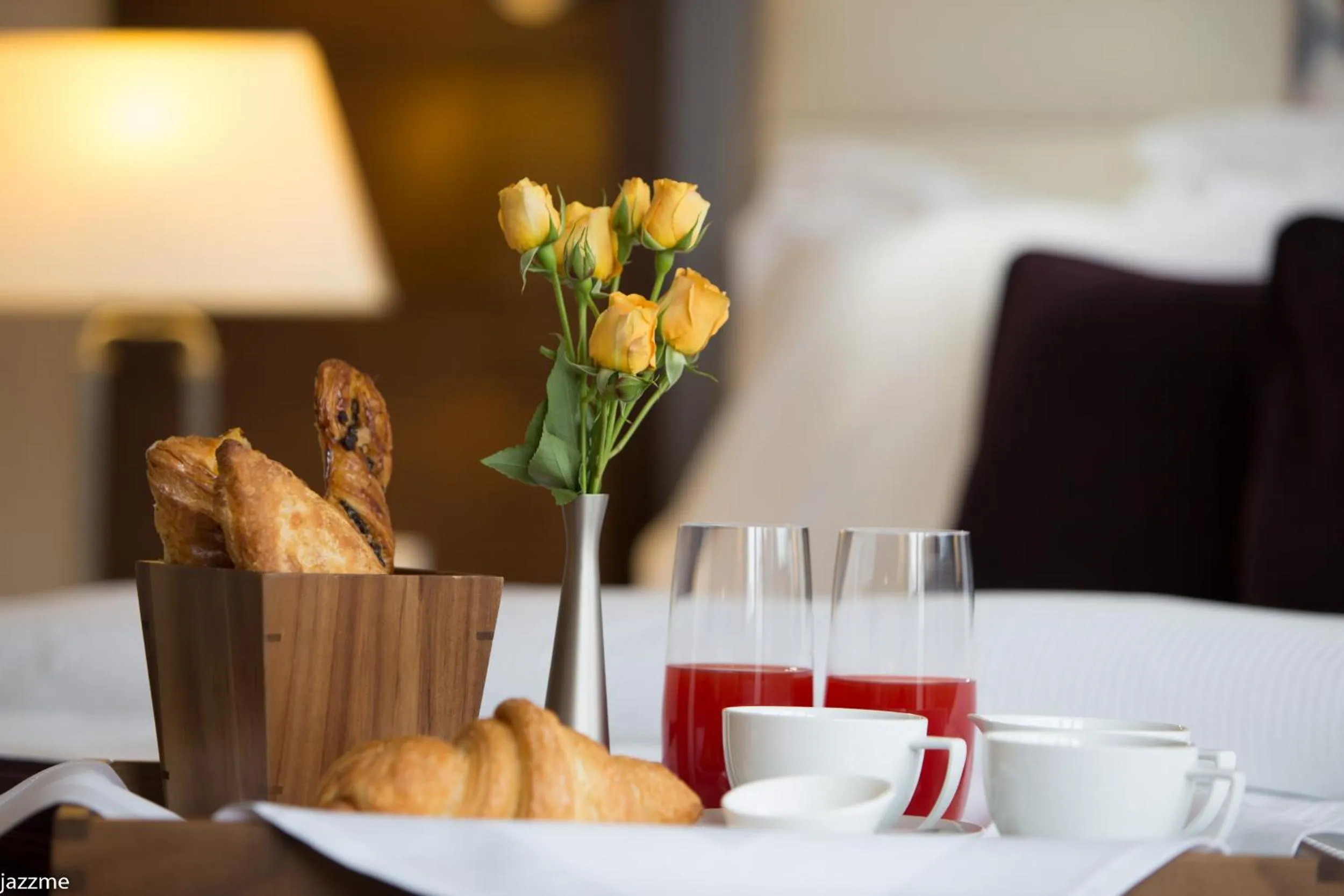 Food and drinks in Costé Hotel