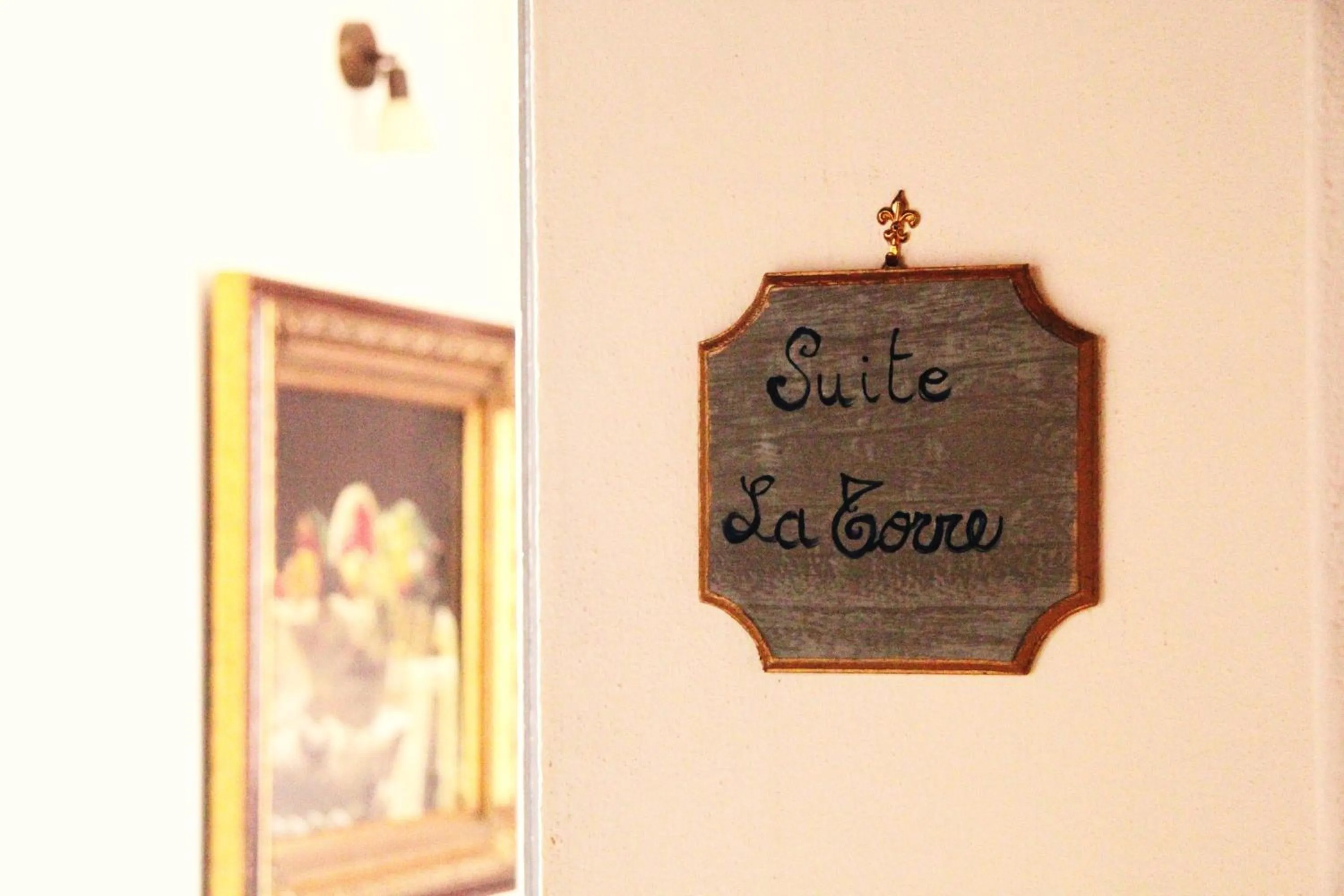 Decorative detail in Altana Panoramic