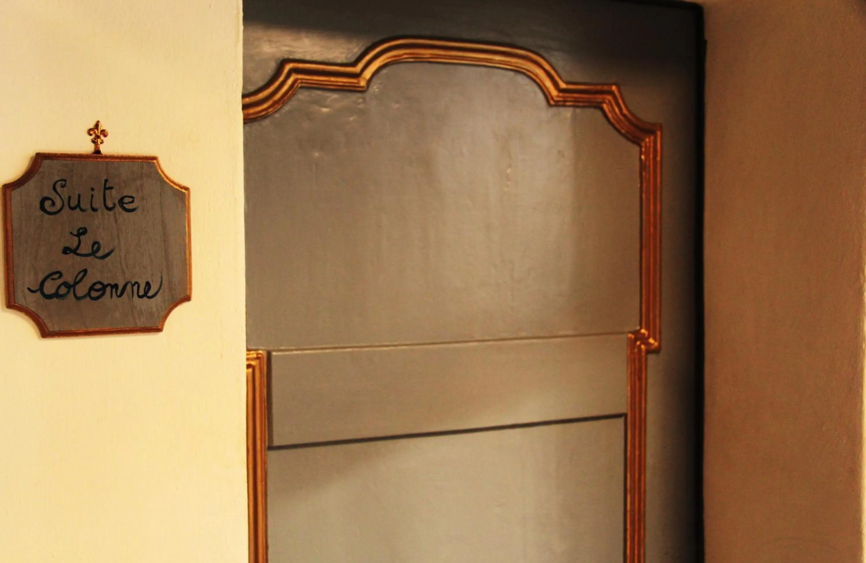 Decorative detail in Altana Panoramic