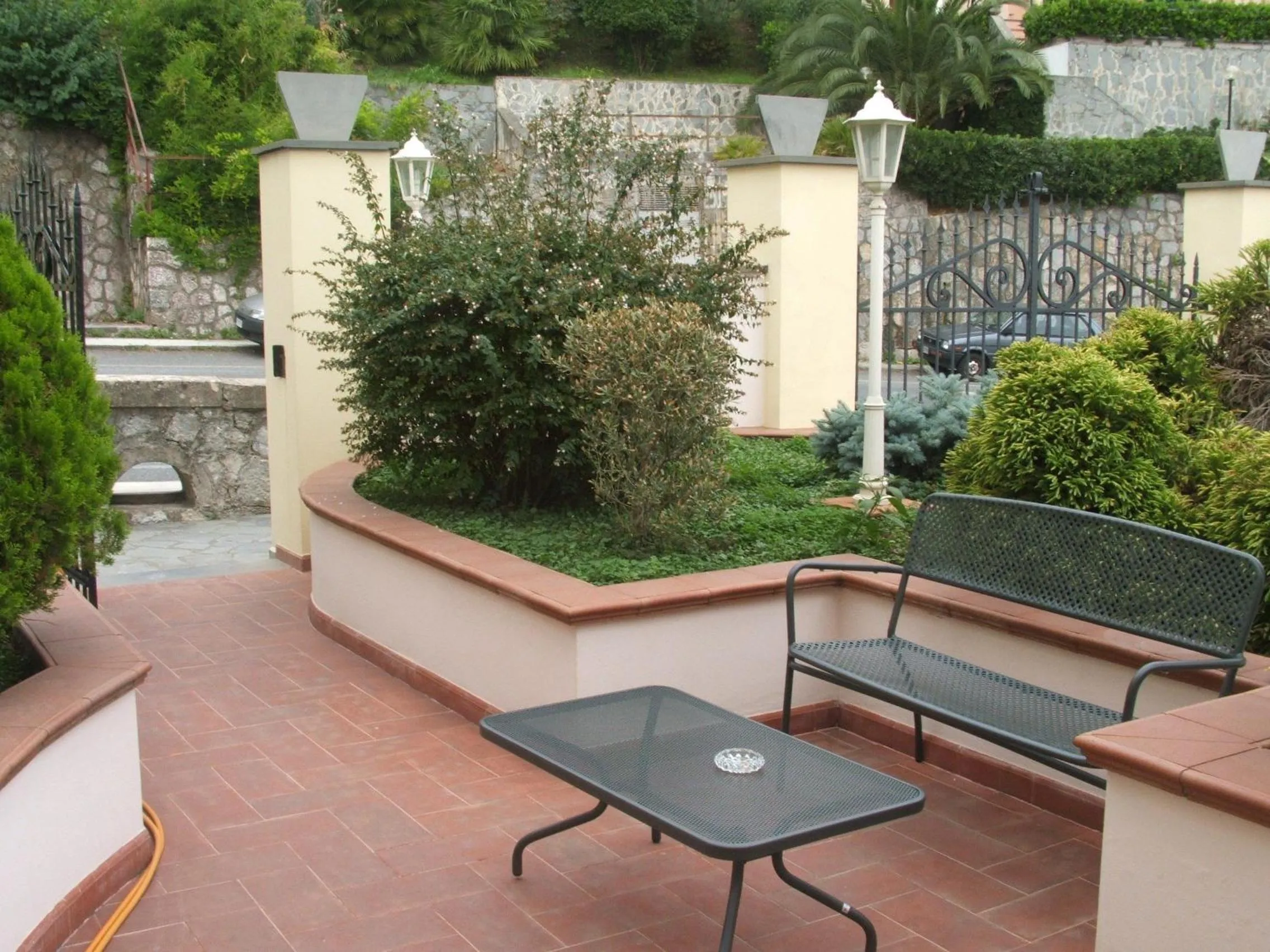 Property building in Villa Nina