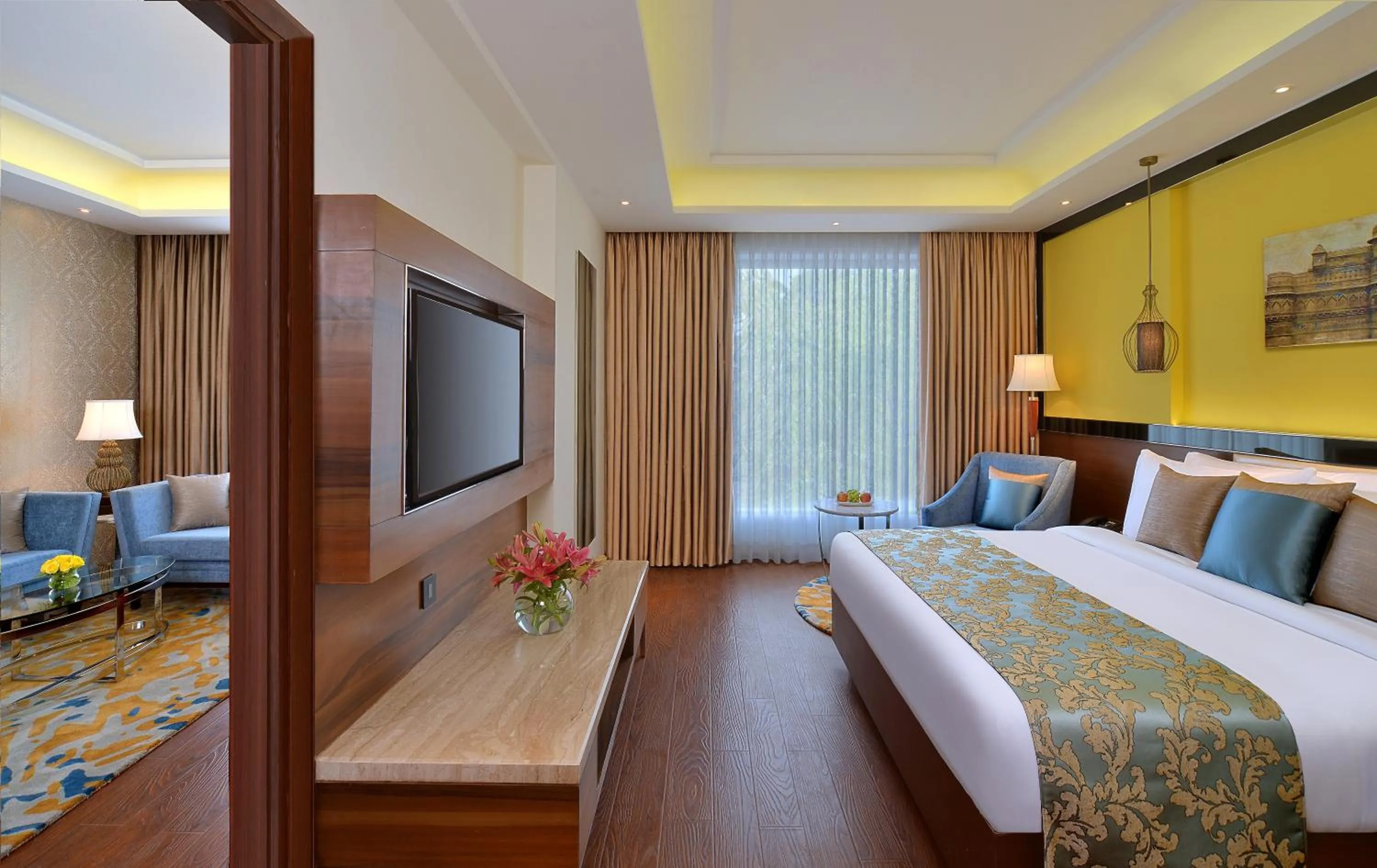 Bedroom, Bed in Radisson Gwalior