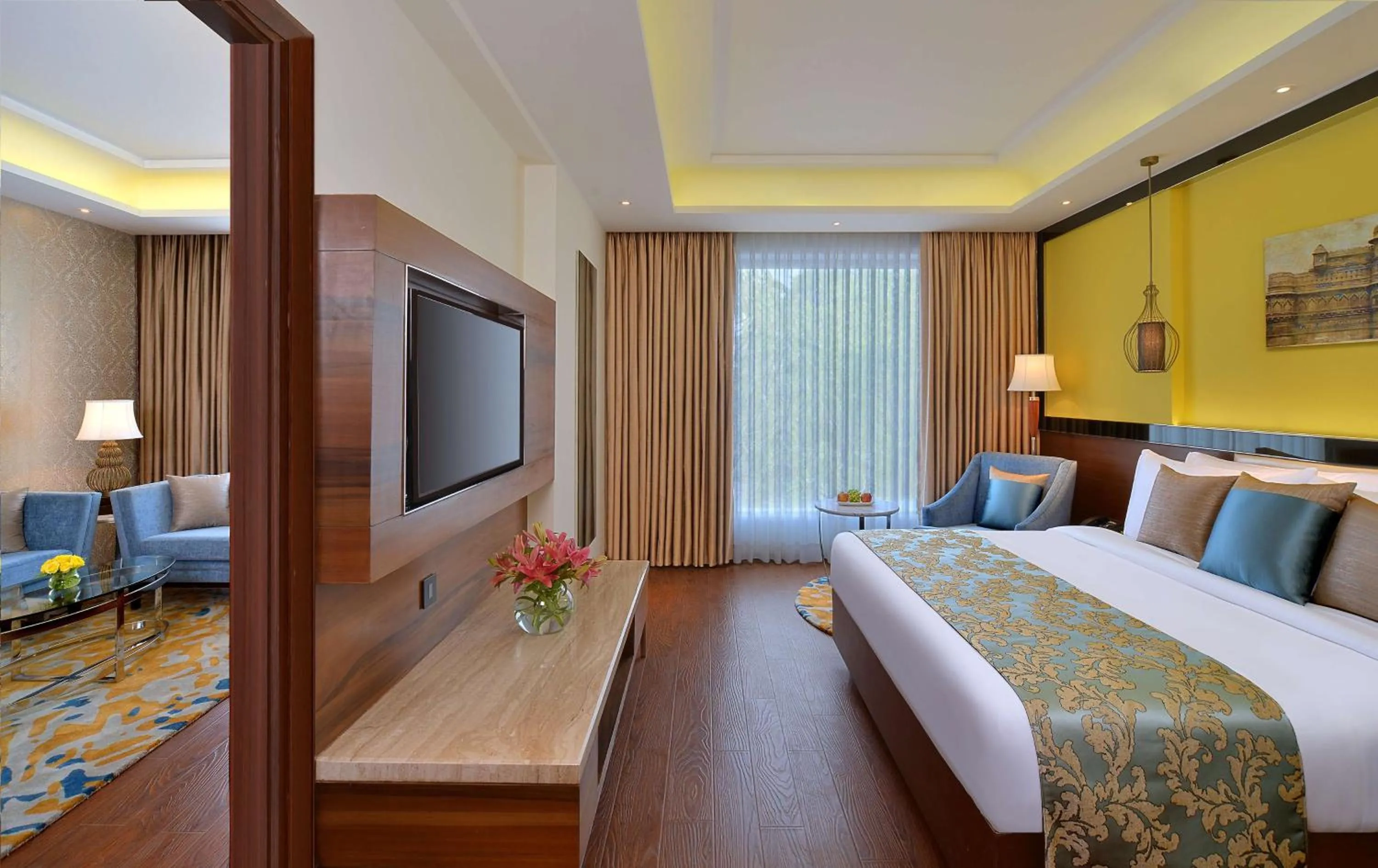 Photo of the whole room, Bed in Radisson Gwalior